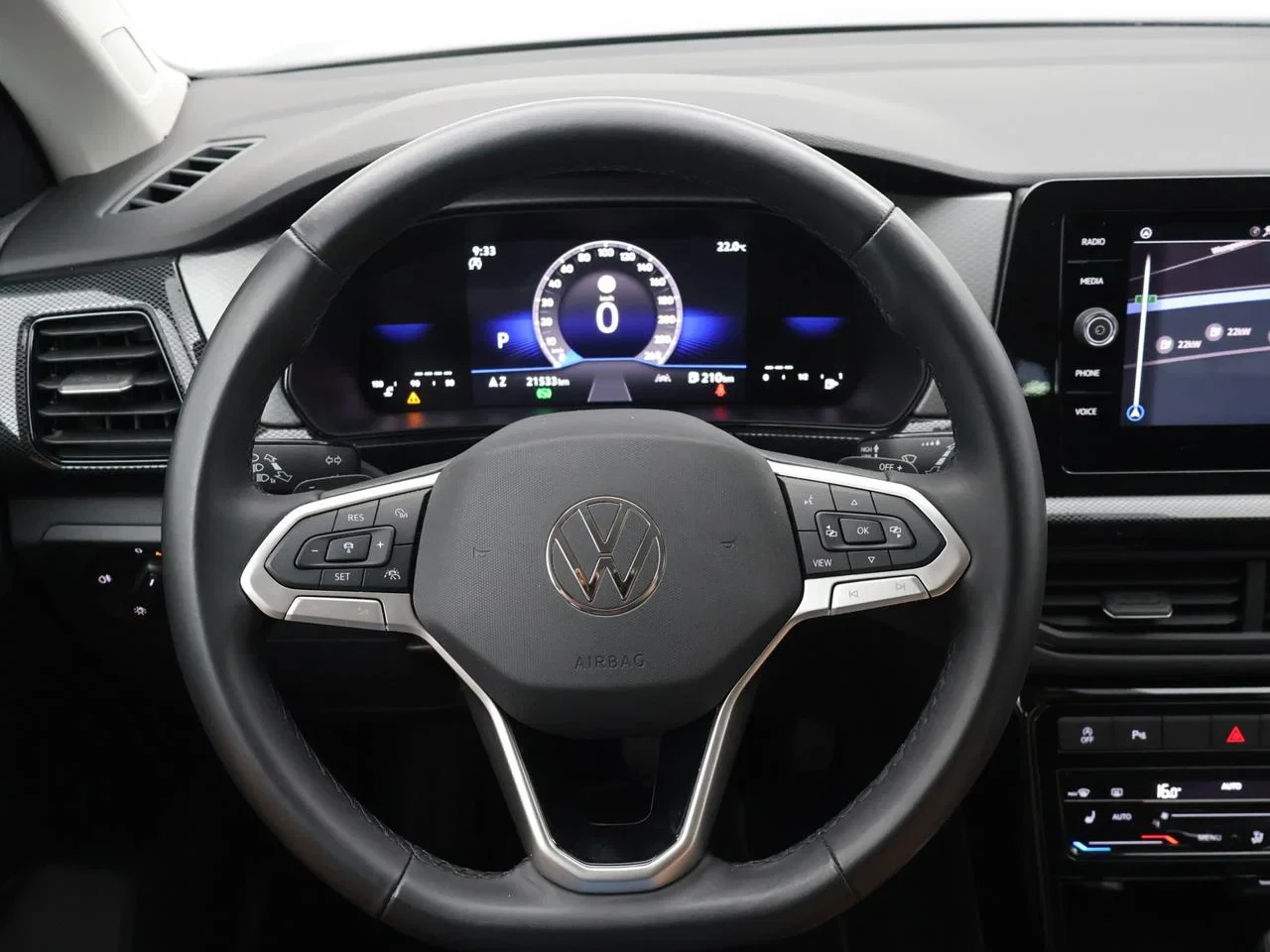 Volkswagen-T-Cross-image-13
