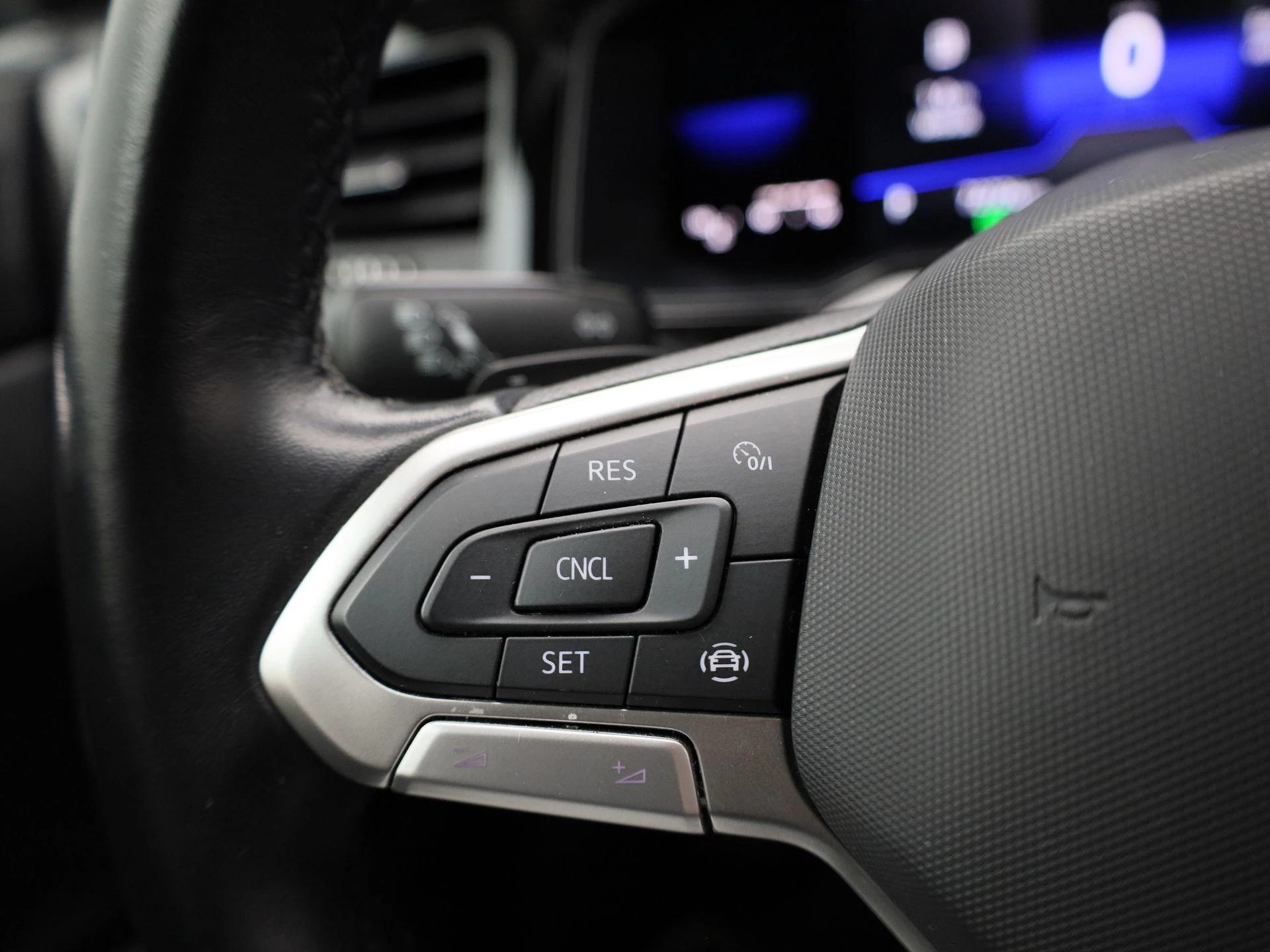 Volkswagen Polo 1.0 TSI Life Business