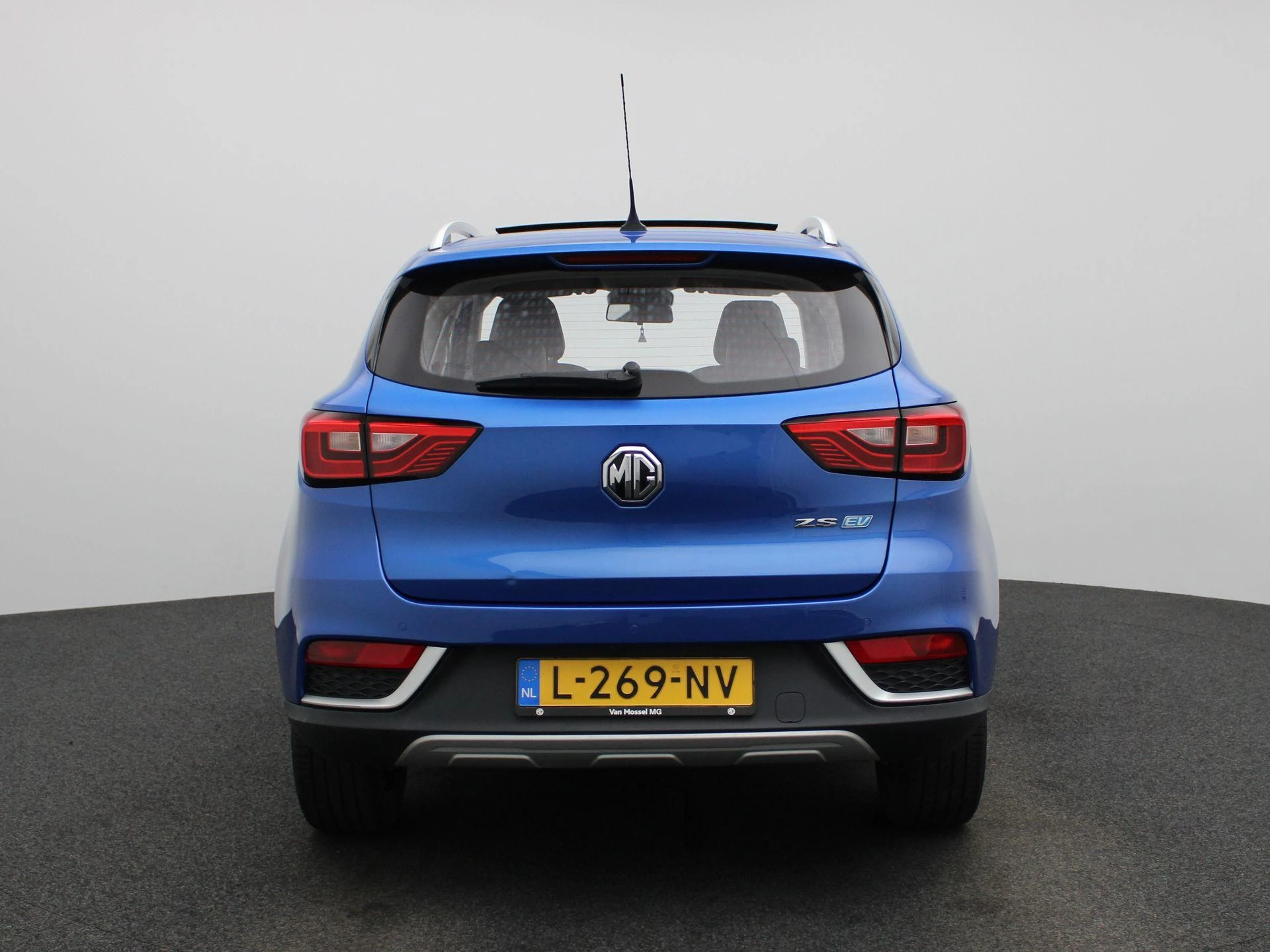 MG-ZS EV-image-4