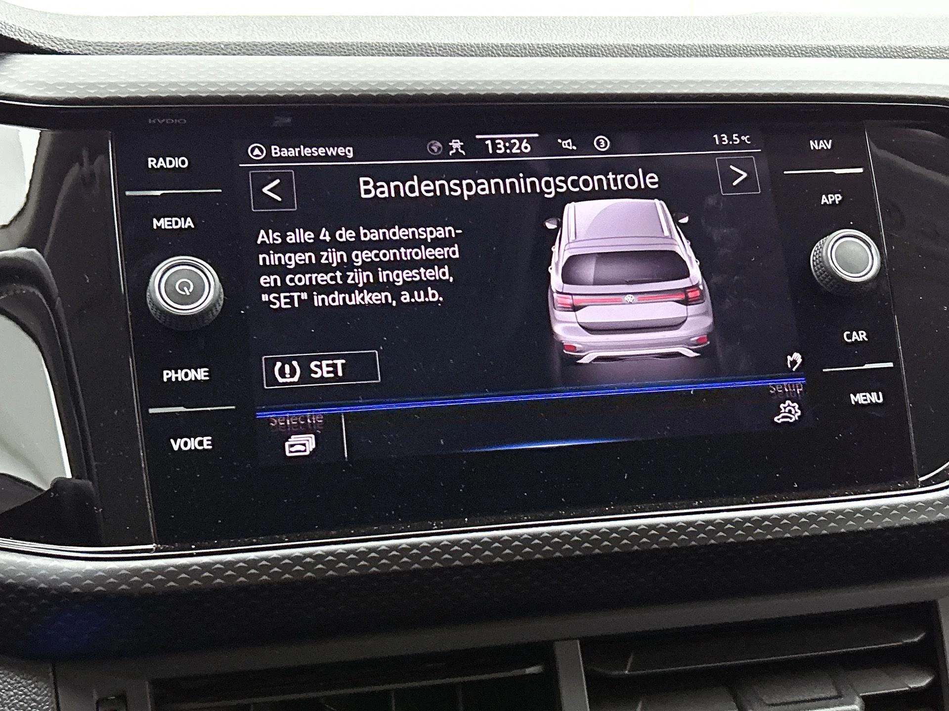 Volkswagen-T-Cross-image-9