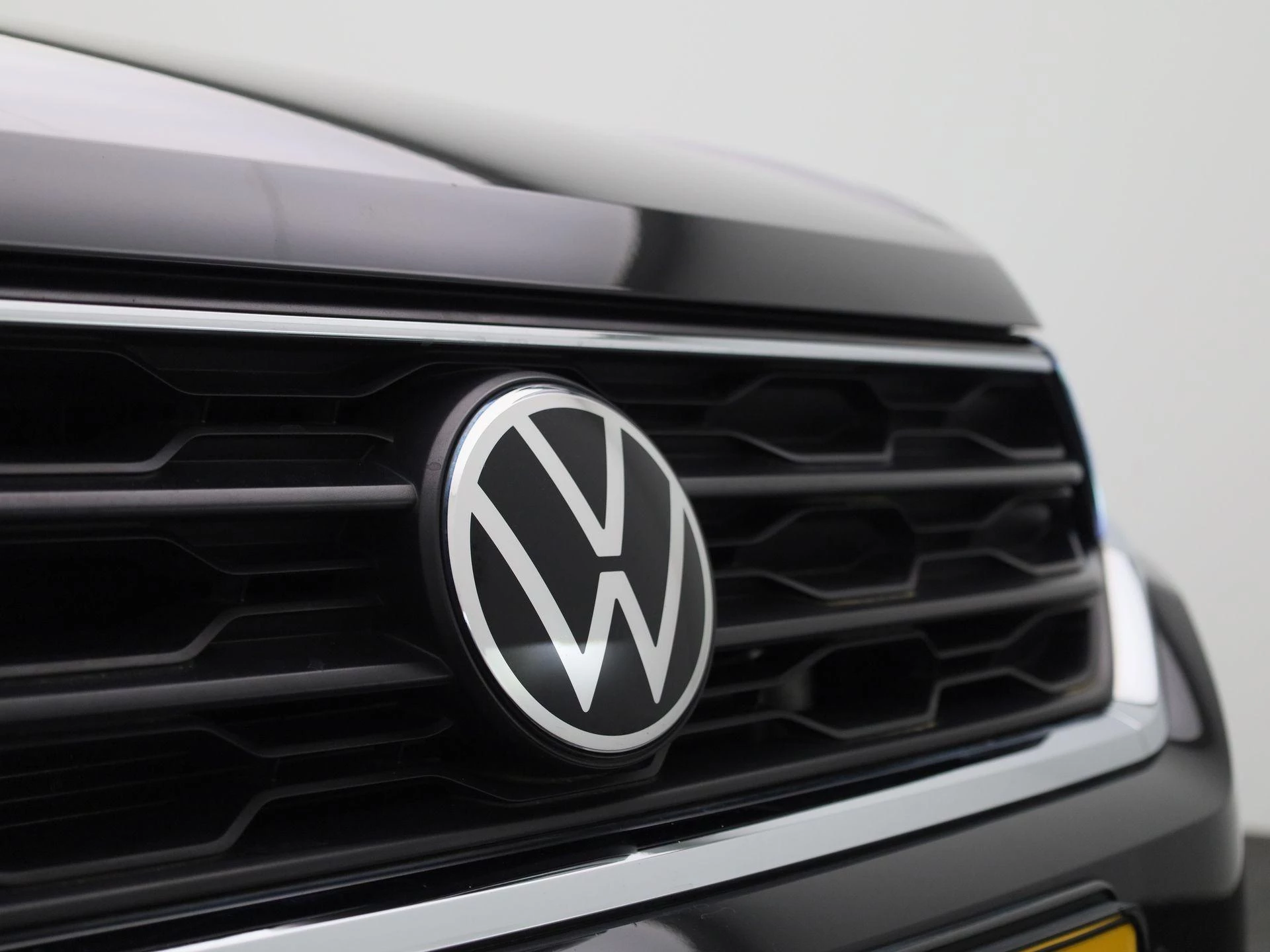 Volkswagen-T-Roc-image-36