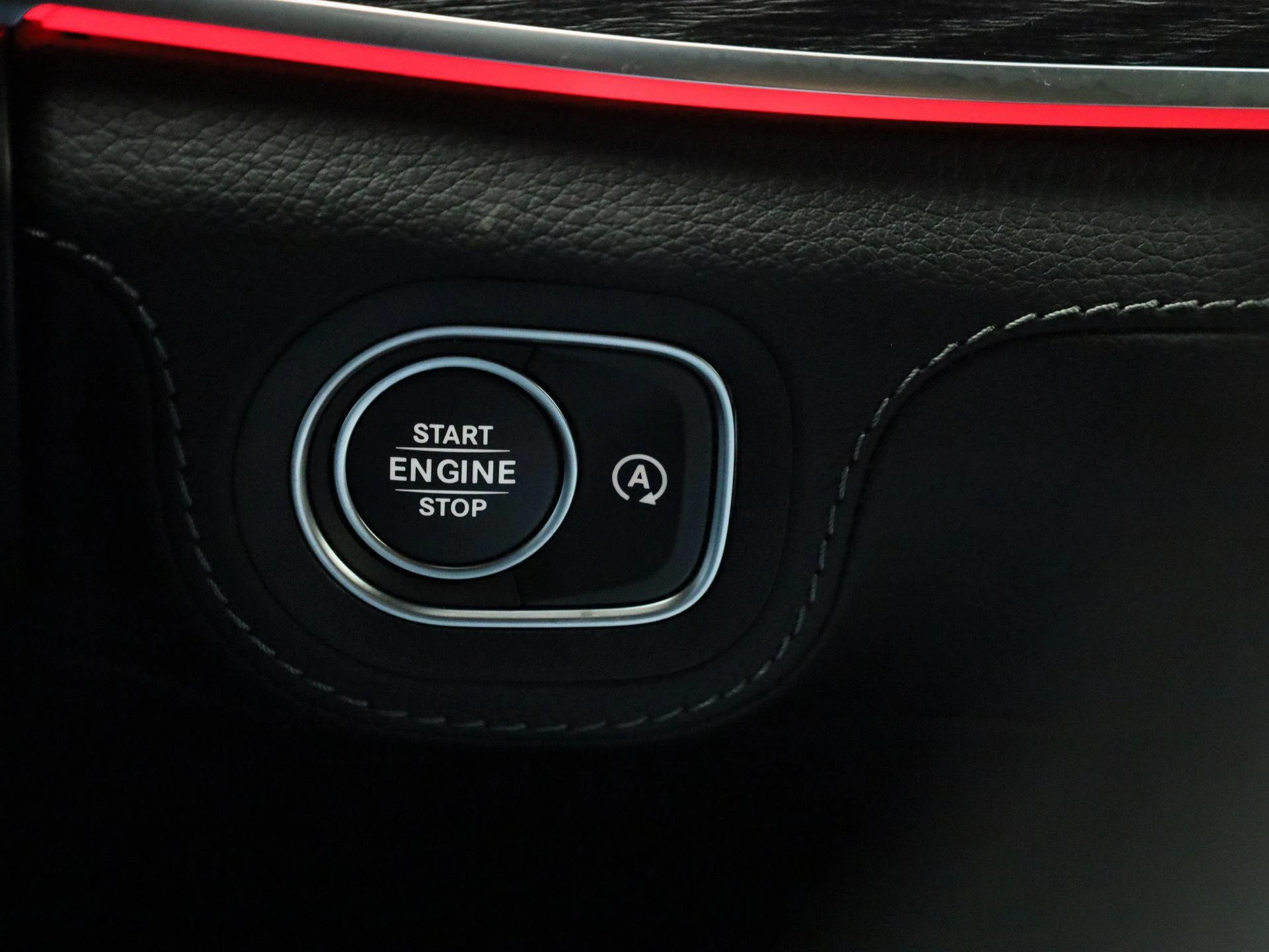 Mercedes-Benz-GLE-image-25