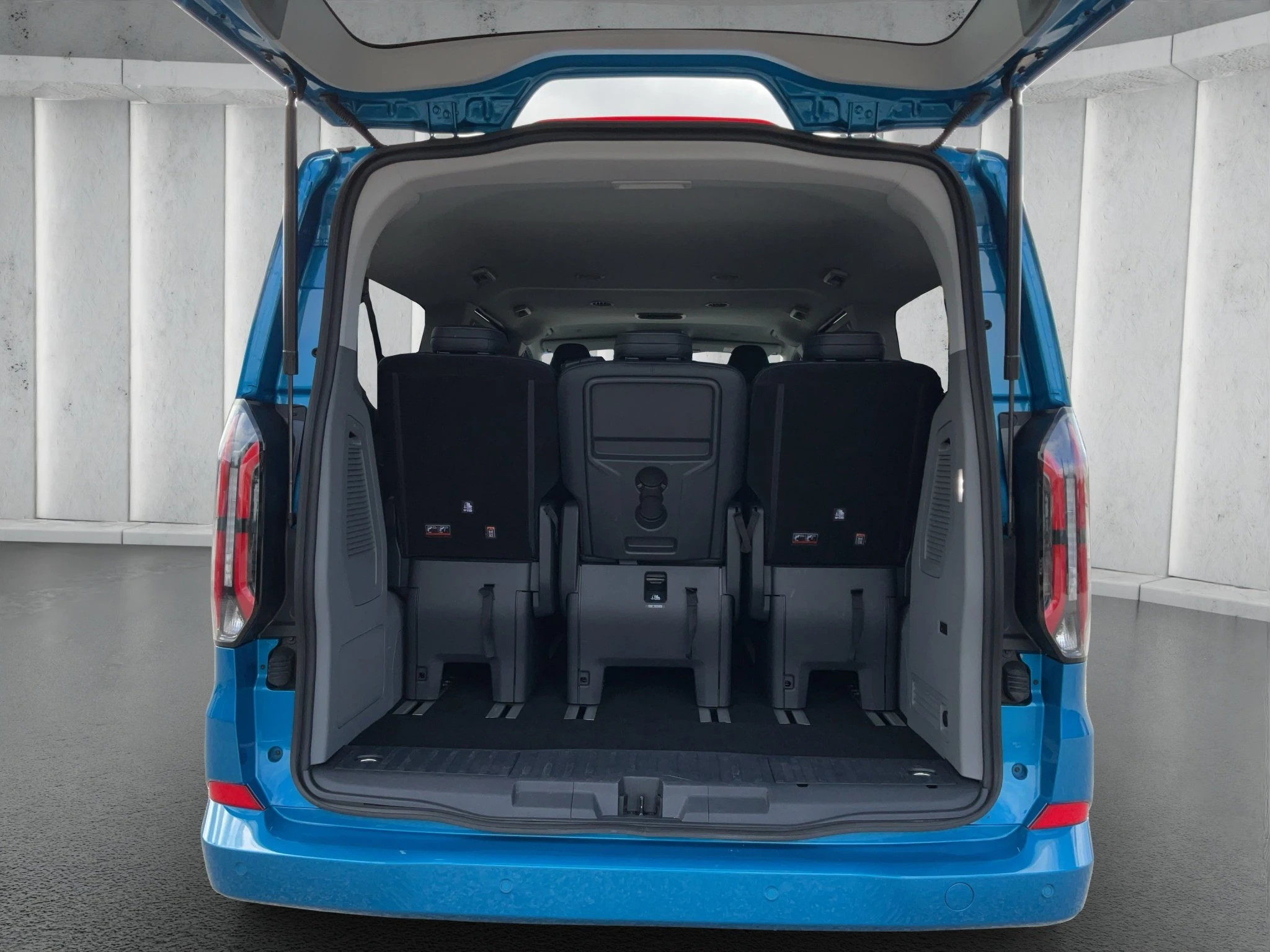 Ford-Tourneo Custom-image-17