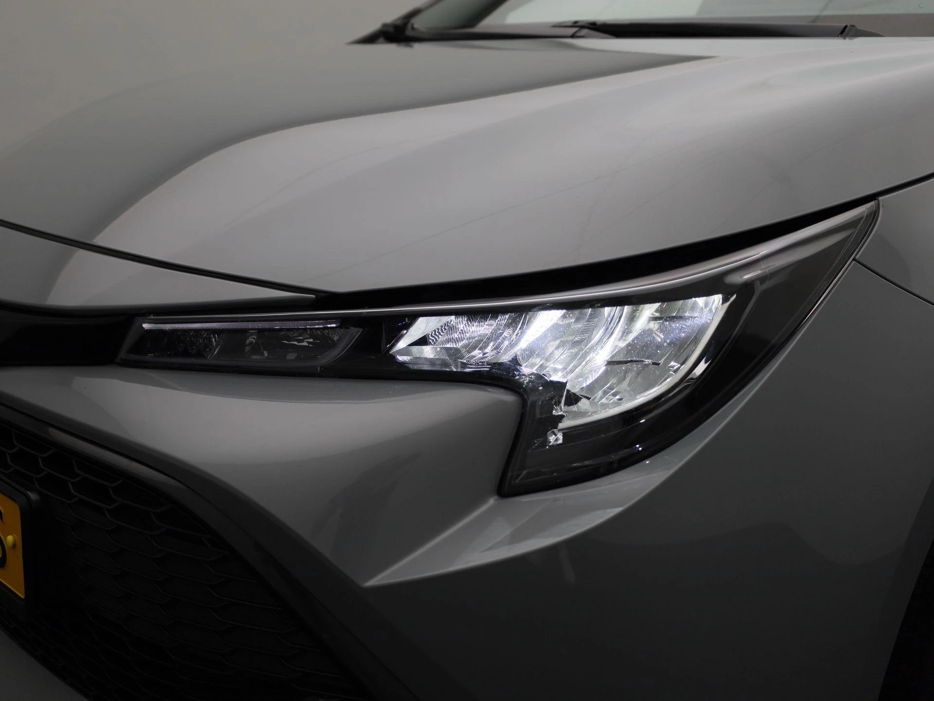 Toyota-Corolla Touring Sports-image-13