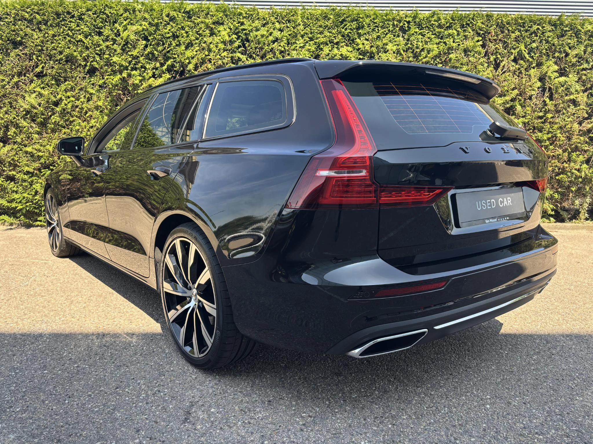 Volvo V60 D4 Momentum Pro|Leder|Panodak|Trekhaak|Aut.