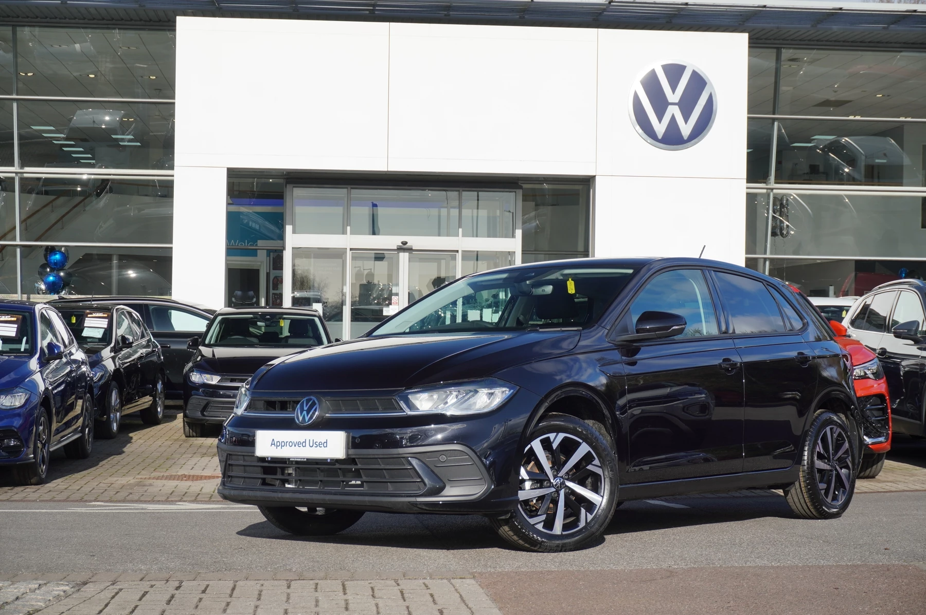 Volkswagen-Polo-image-19