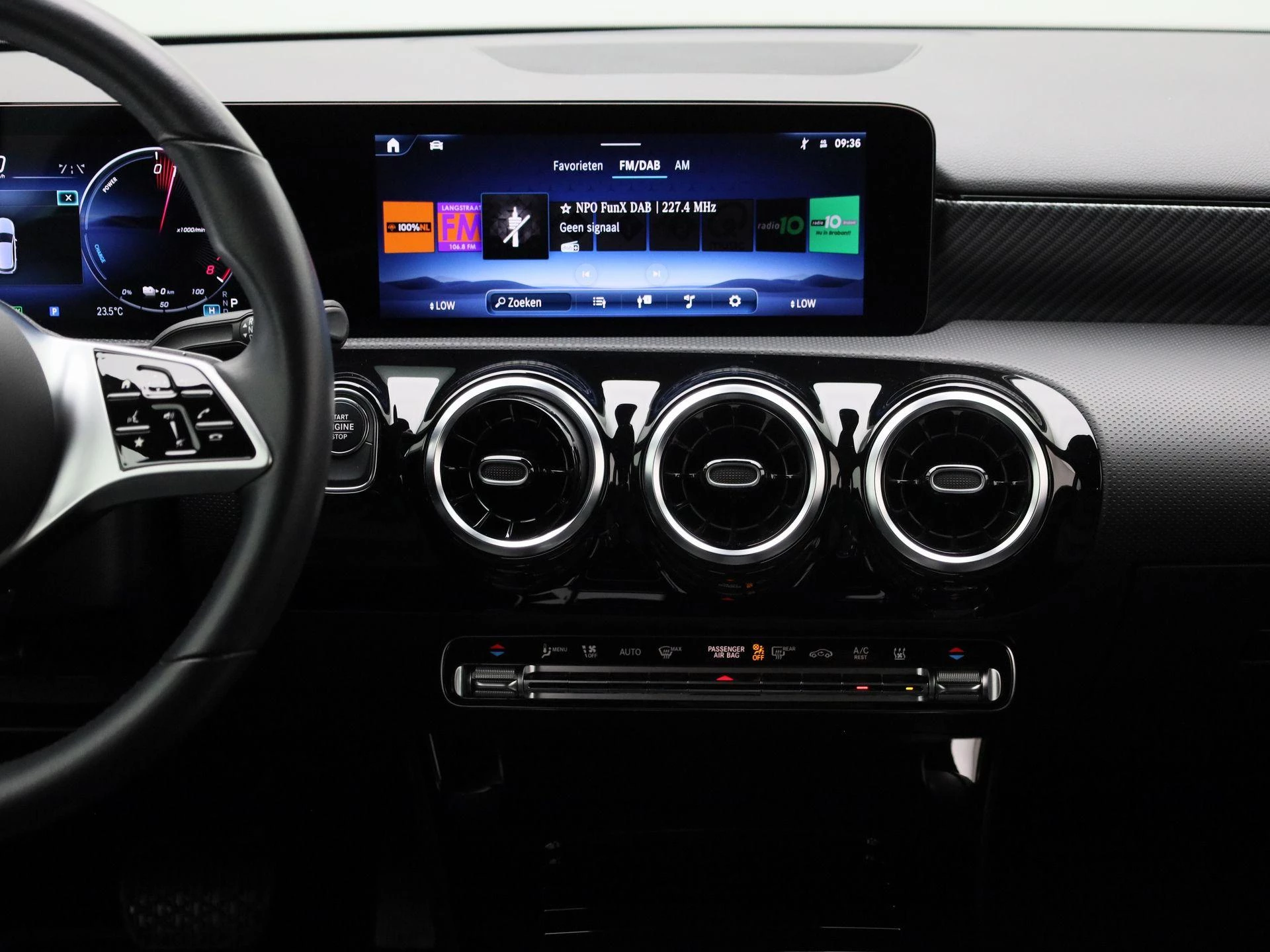 Mercedes-Benz-A-Klasse-image-8