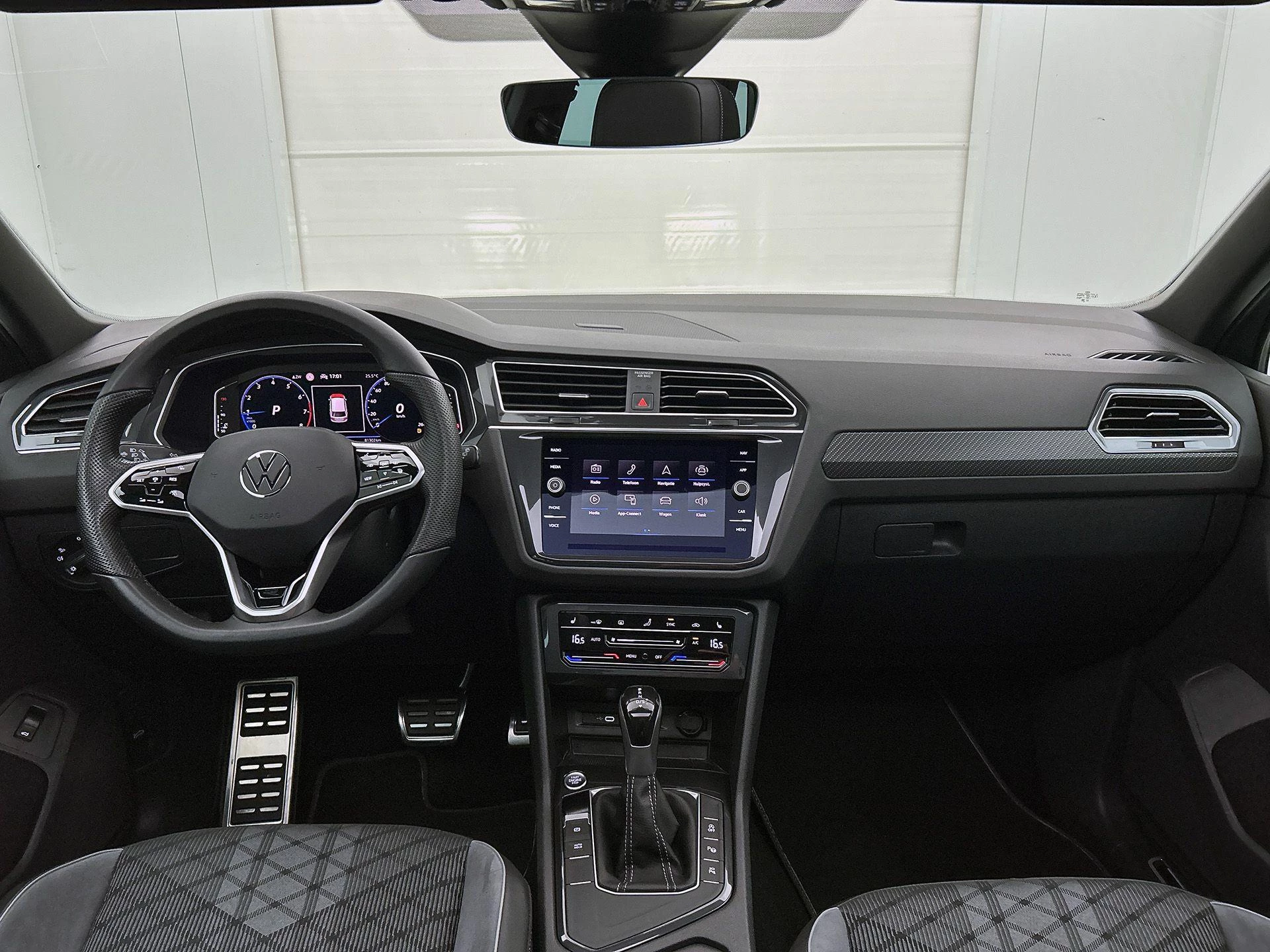 Volkswagen Tiguan 1.5 TSI R-Line Business