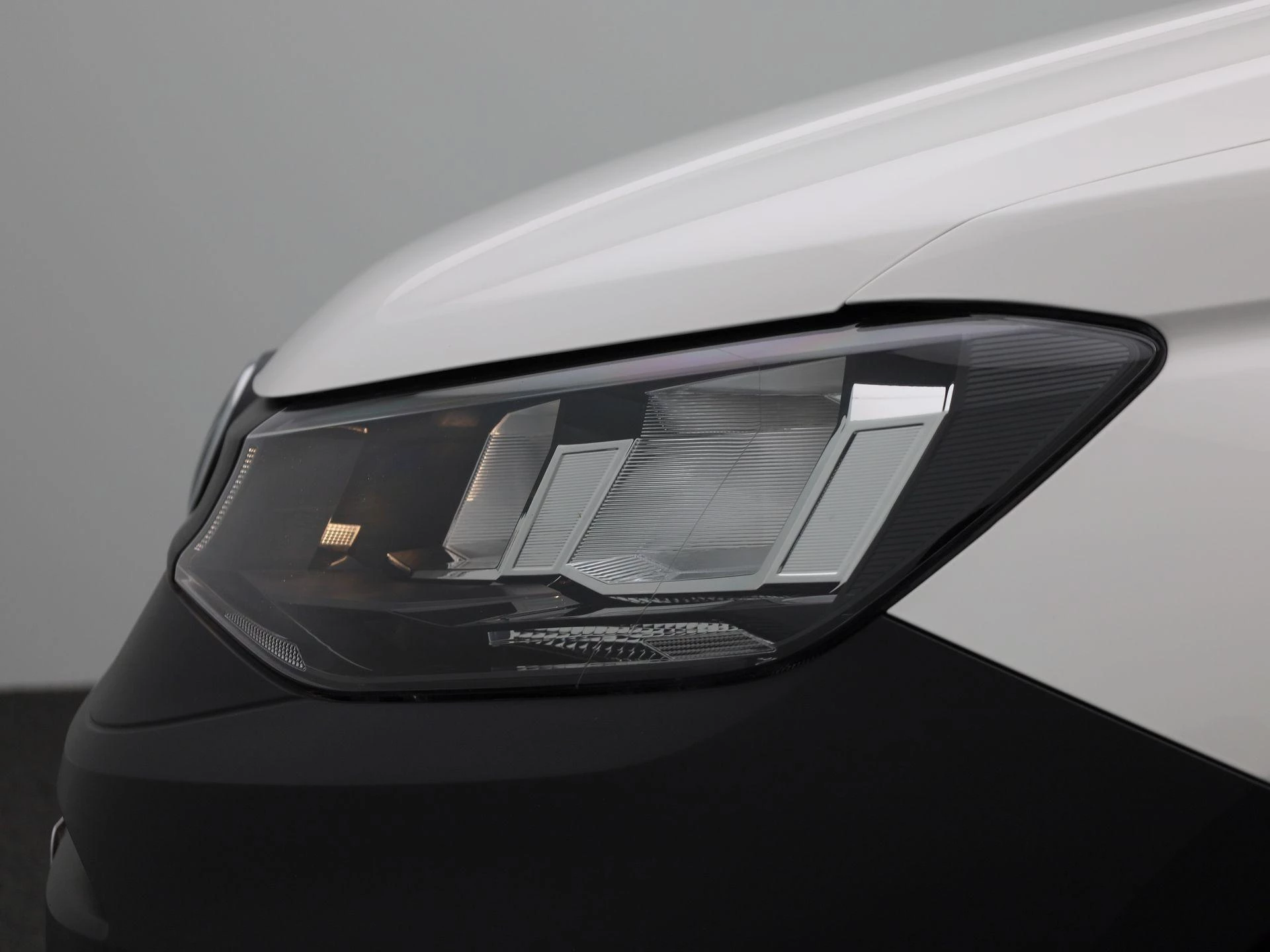 Volkswagen-Caddy-image-19