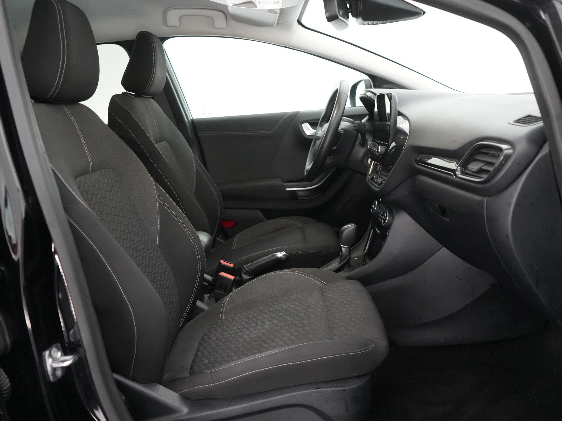 Ford-Puma-image-11