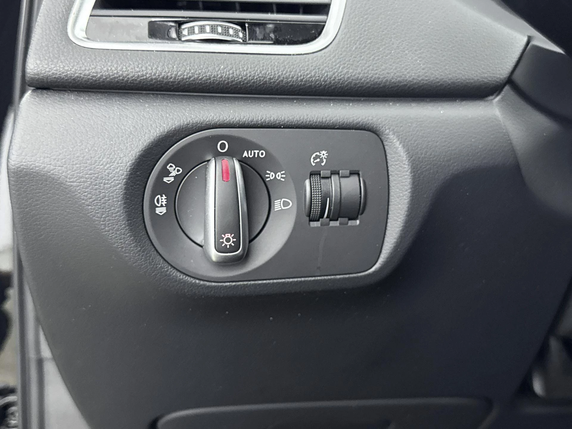 Audi-Q3-image-23