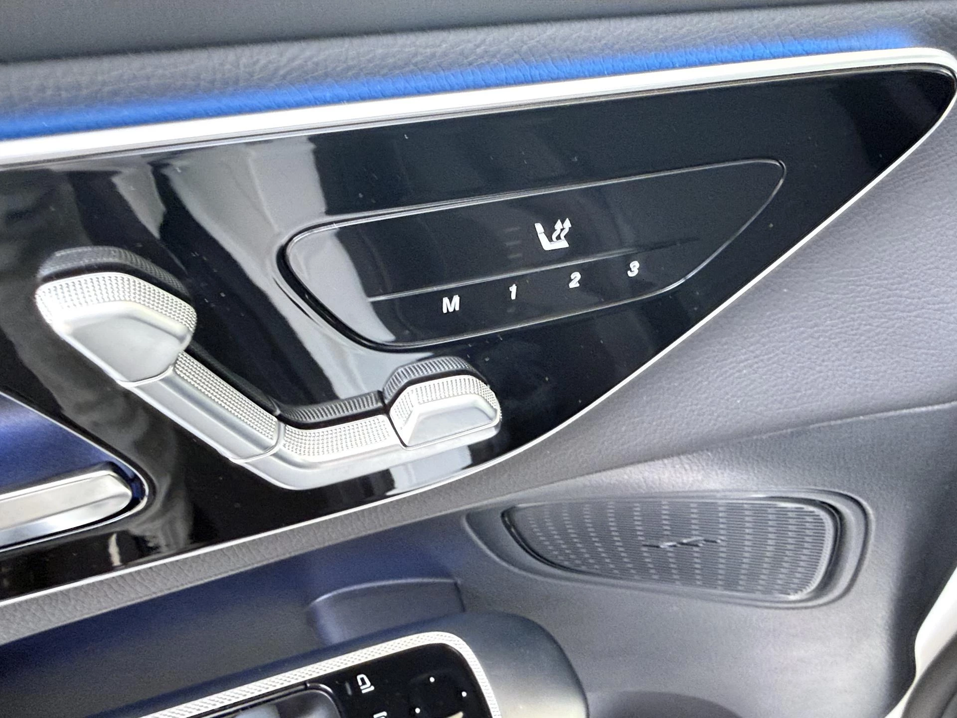 Mercedes-Benz GLC 300e 4MATIC Luxury Line