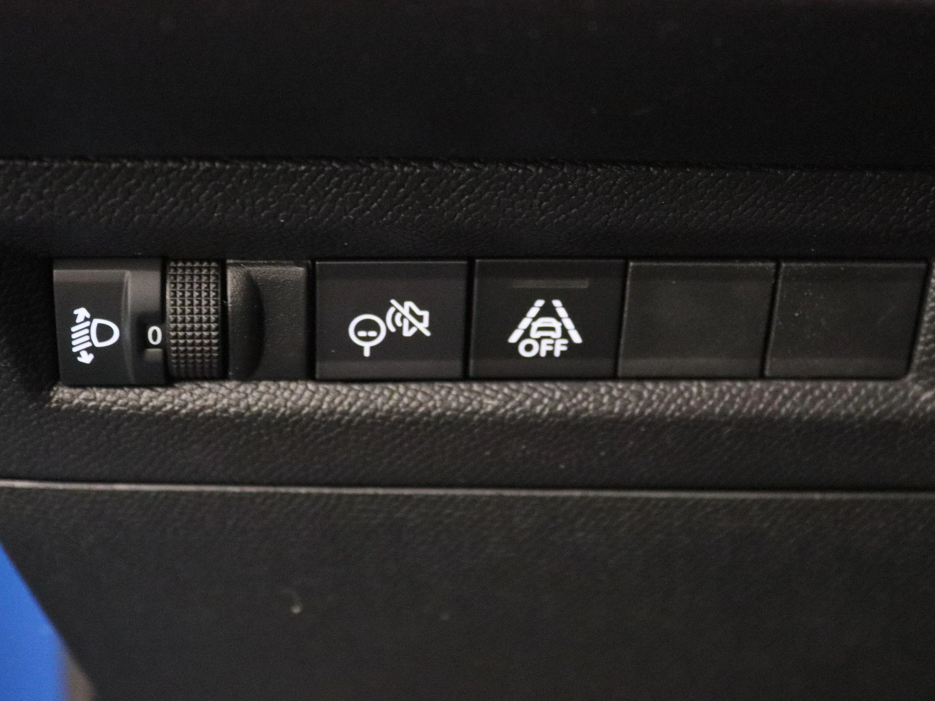 Opel-Frontera-image-21