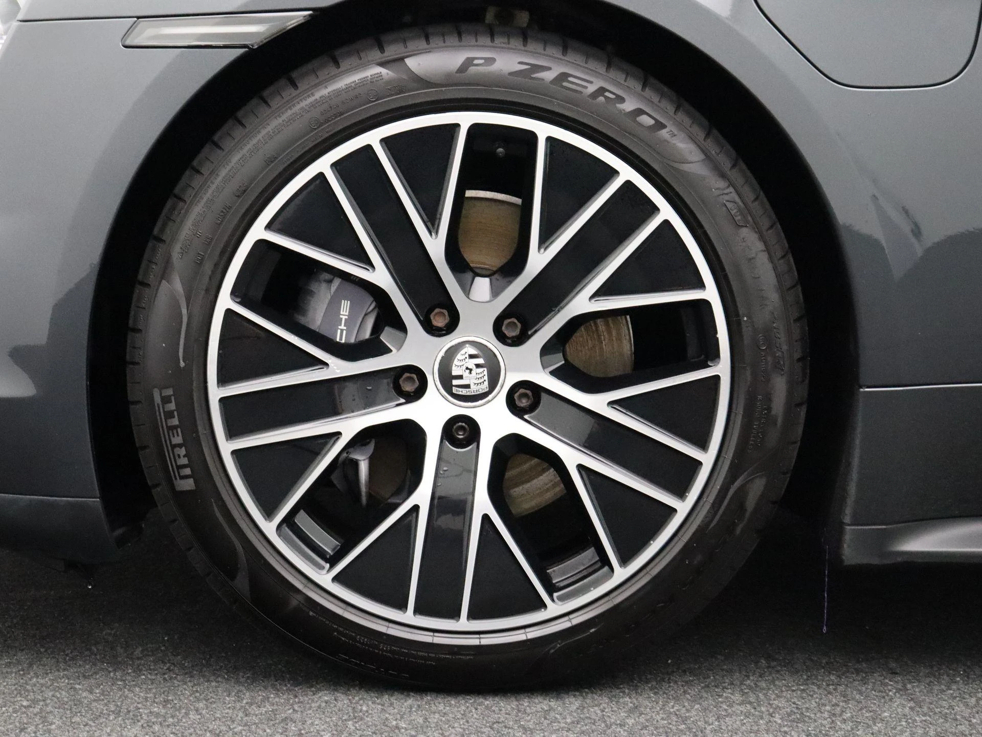 Porsche-Taycan-image-6