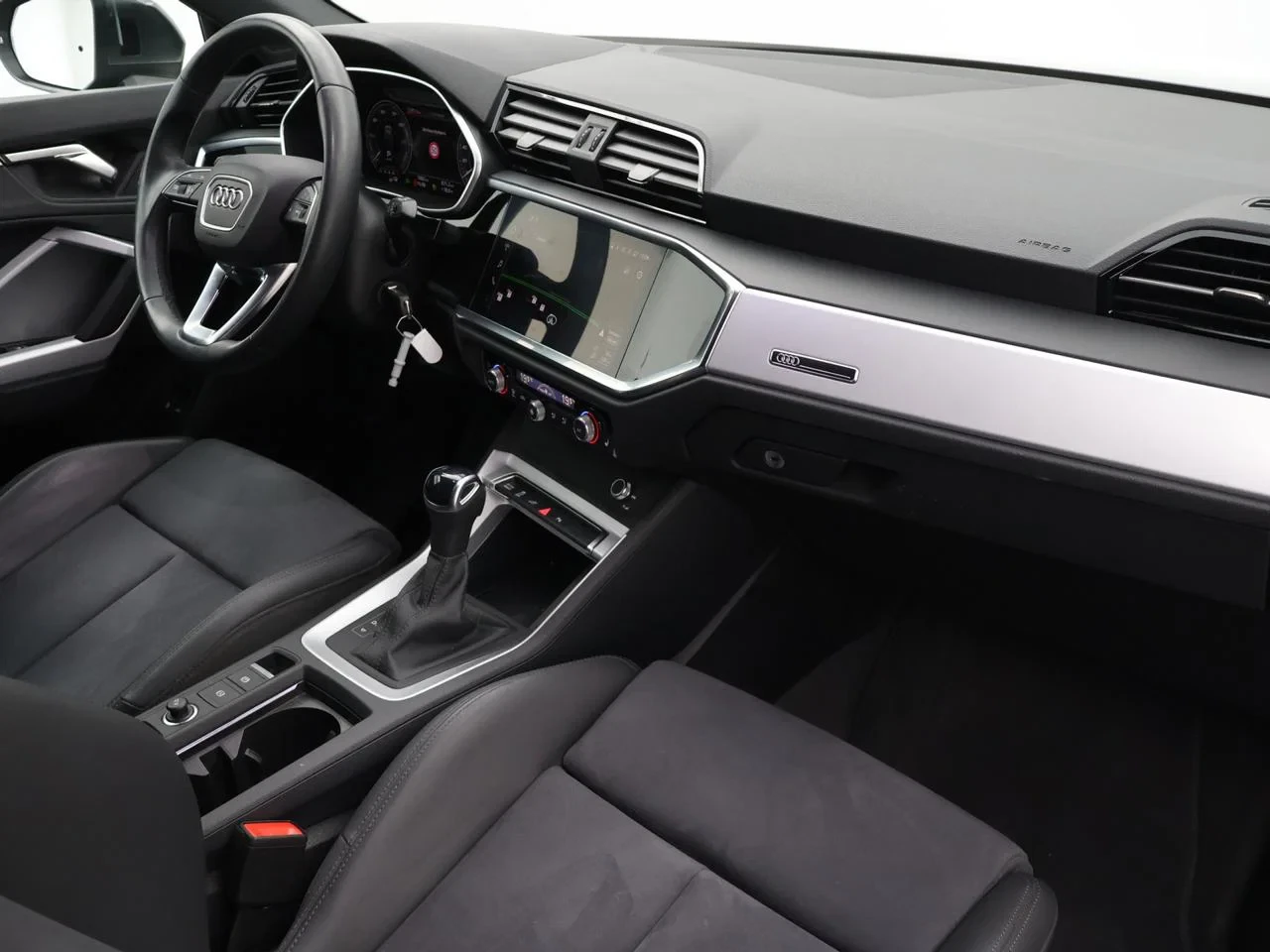 Audi-Q3-image-2