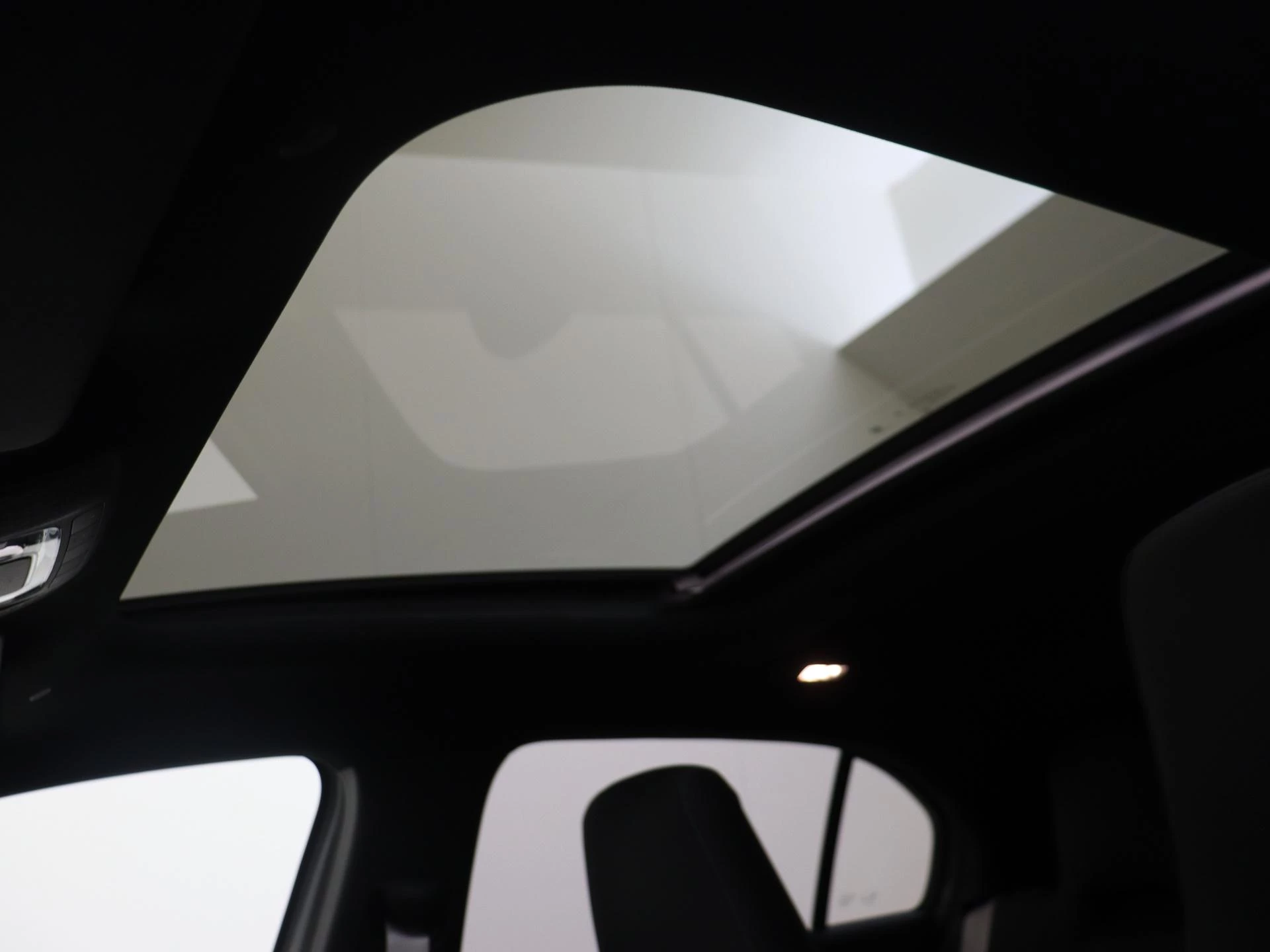 Mercedes-Benz-A-Klasse-image-27