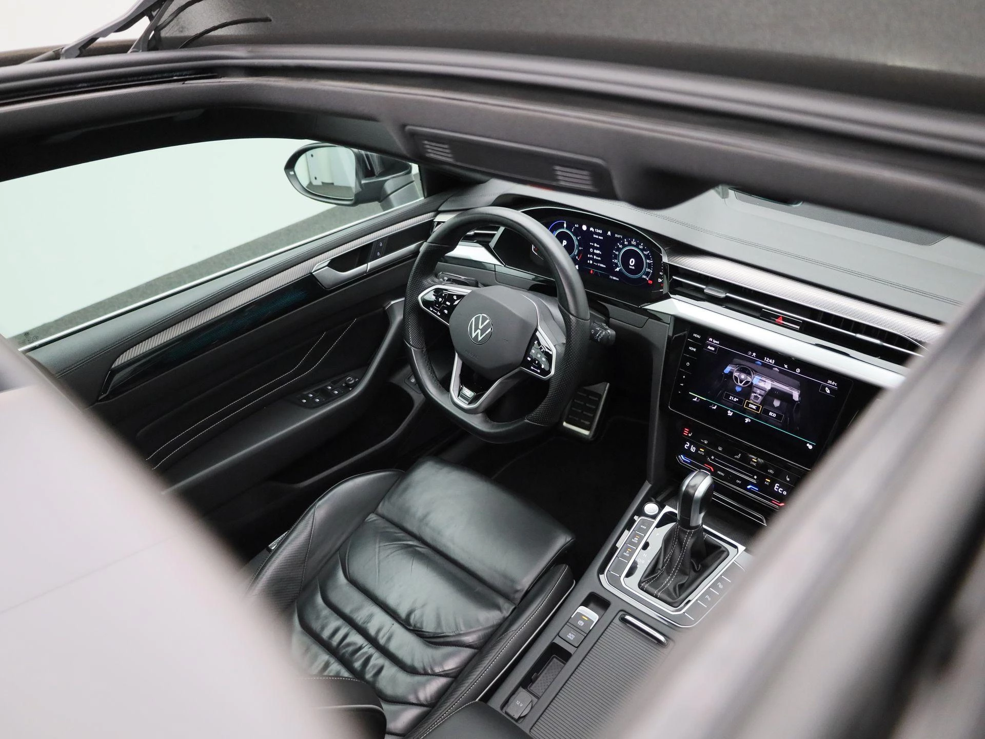 Volkswagen-Arteon-image-46
