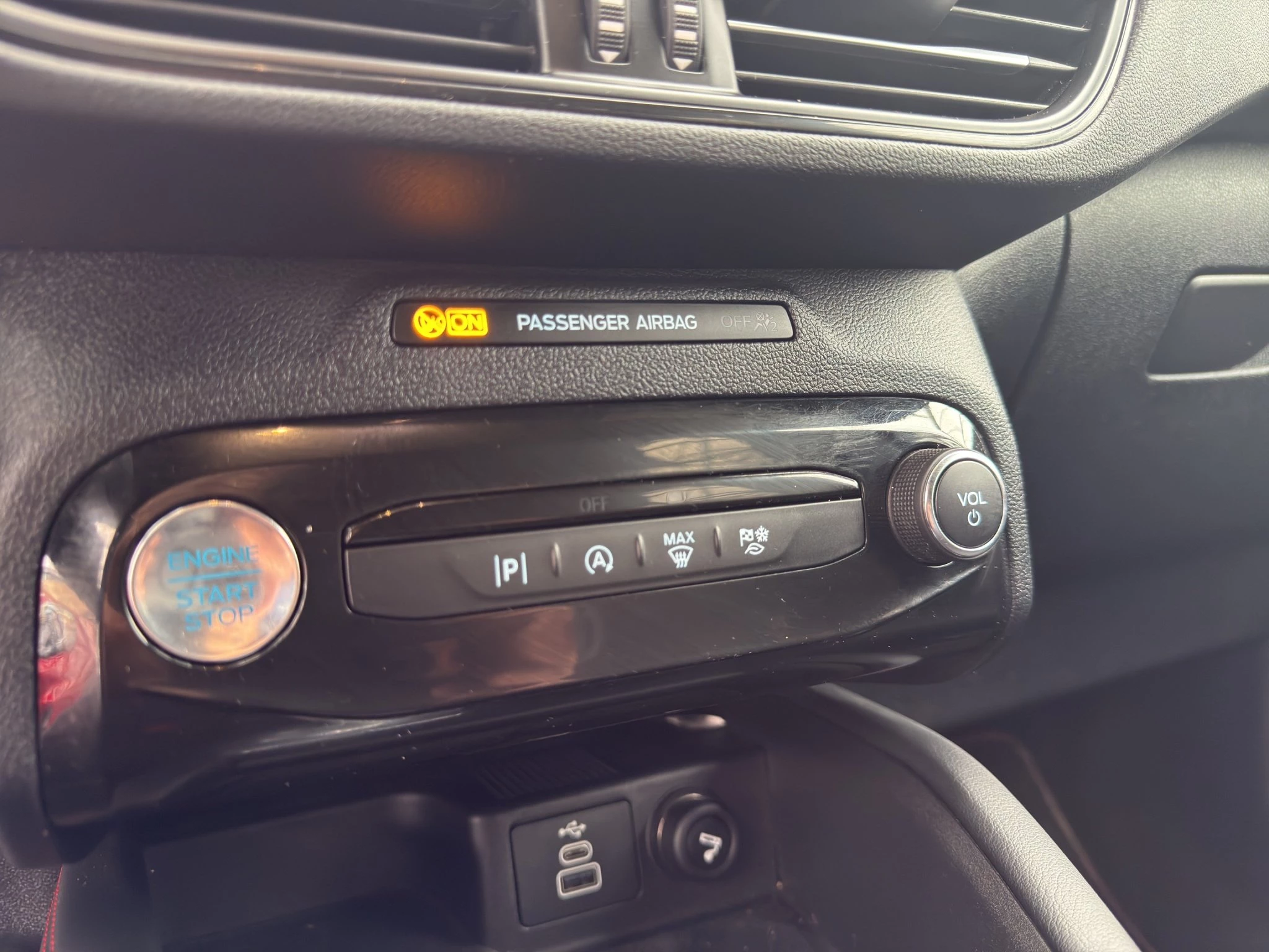 Ford Kuga ST-Line Aut.*KAM*LED-MATRIX*NAVI*GRA*WINTER-PKT.