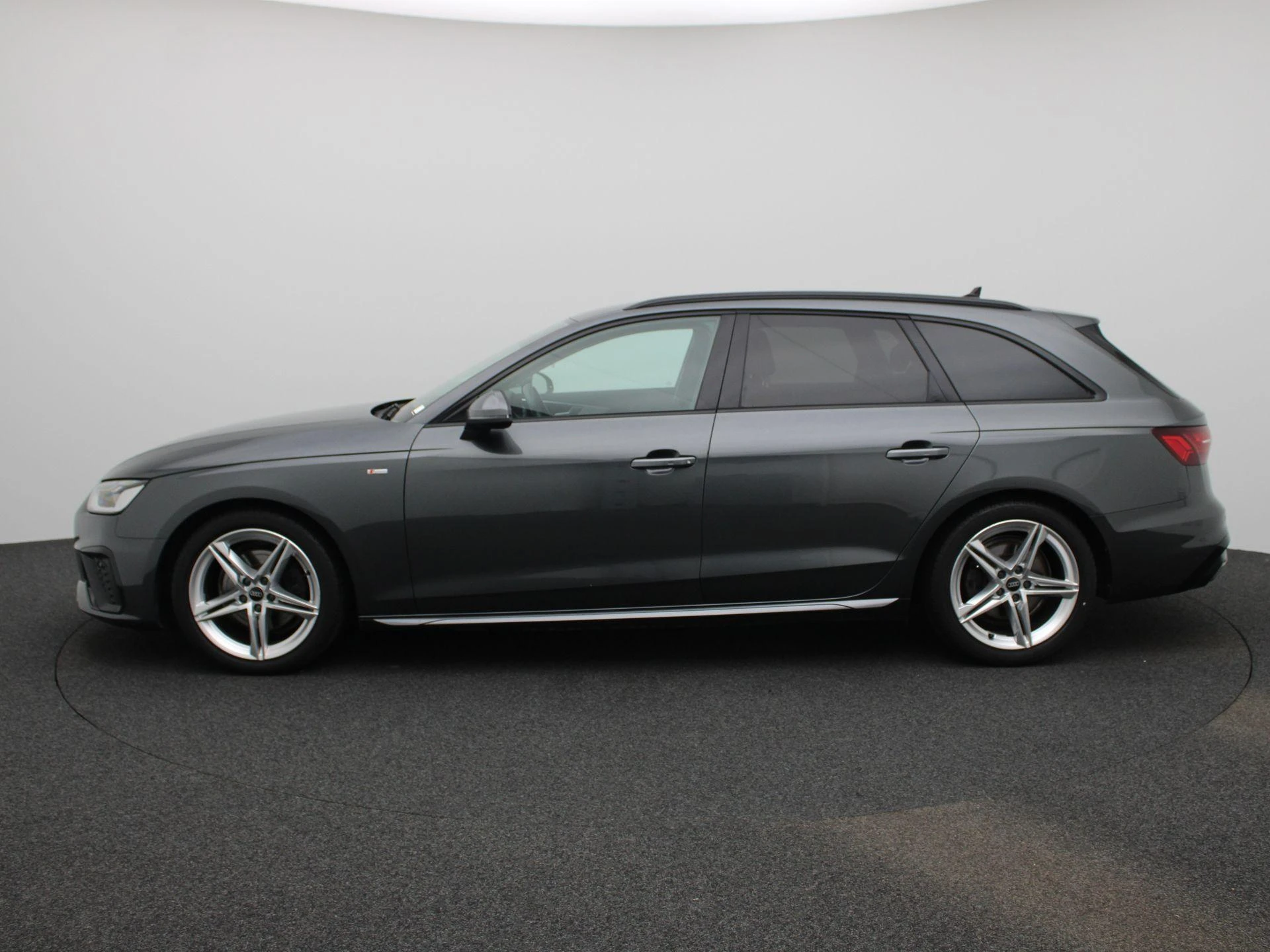 Audi-A4-image-3