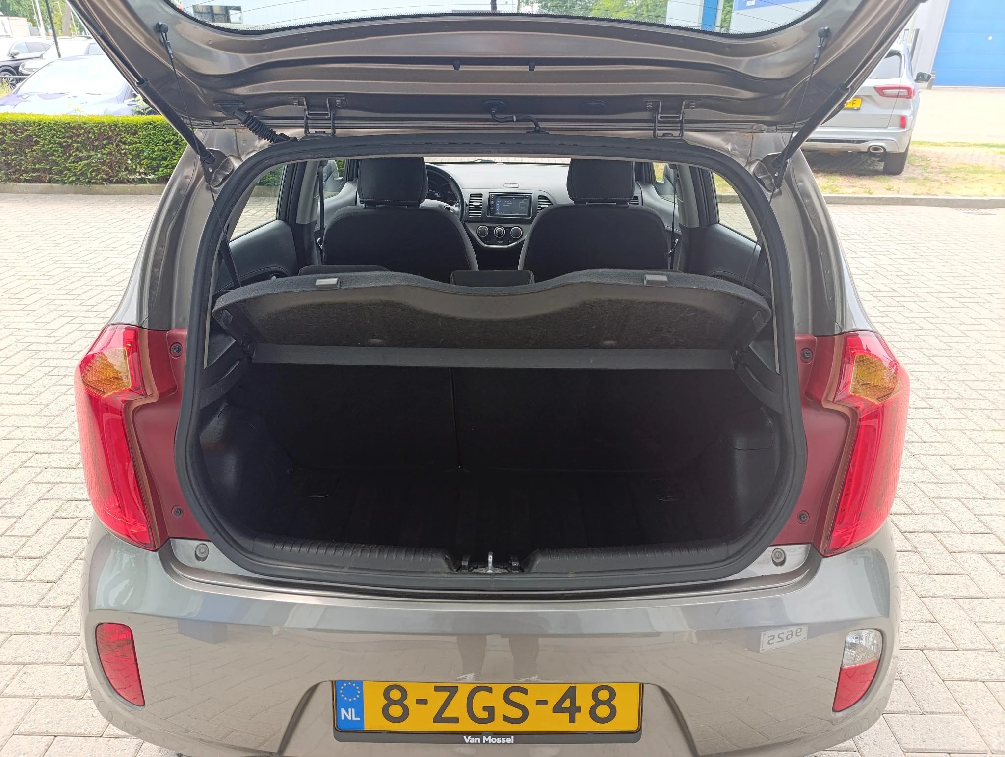 Kia-Picanto-image-8