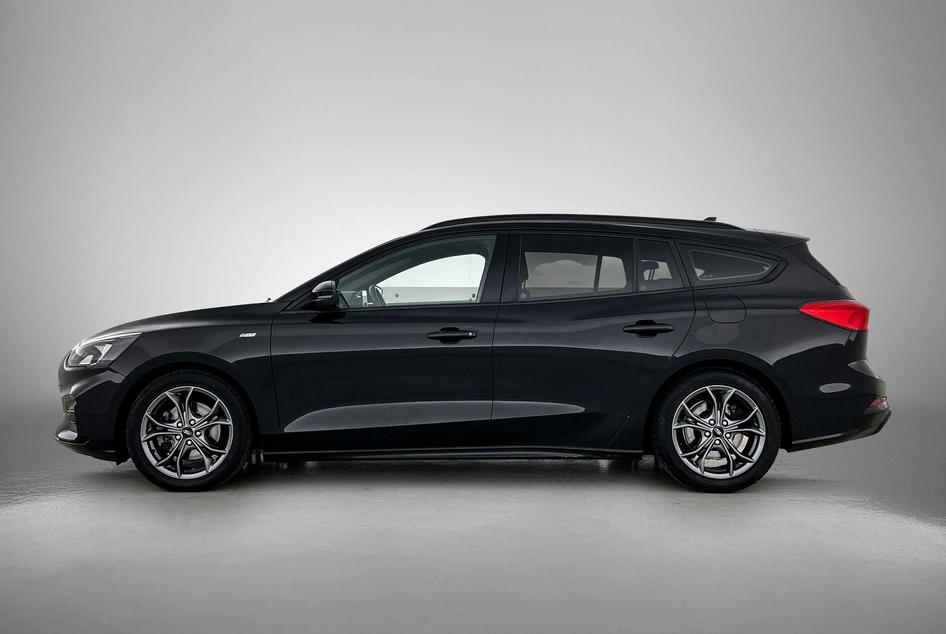 Ford Focus Wagon 1.0 EcoBoost ST Line Business