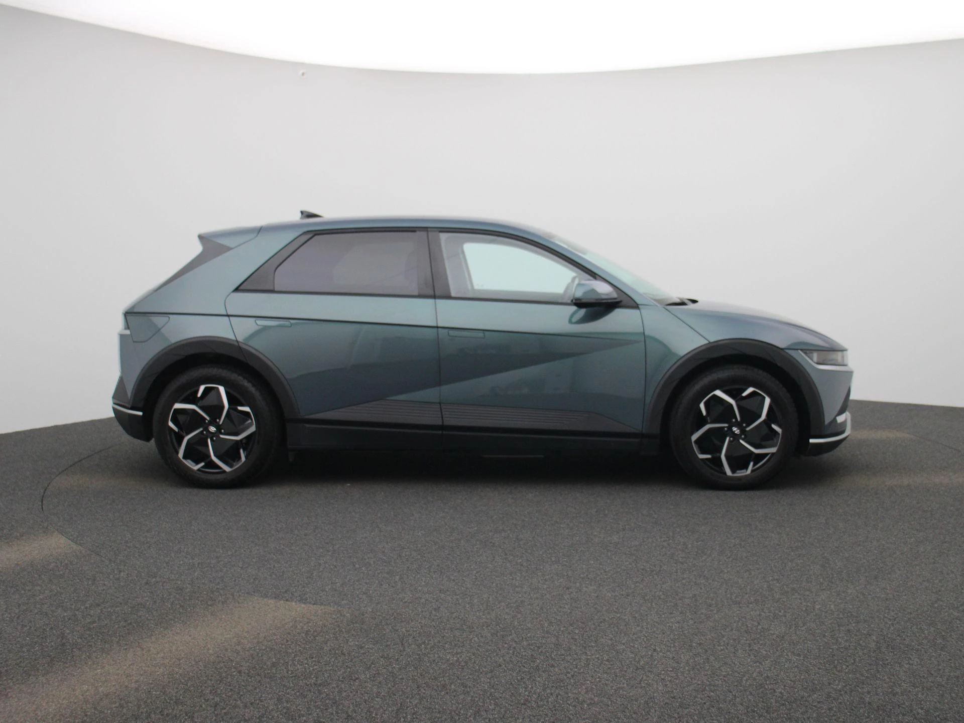 Hyundai-IONIQ 5-image-6