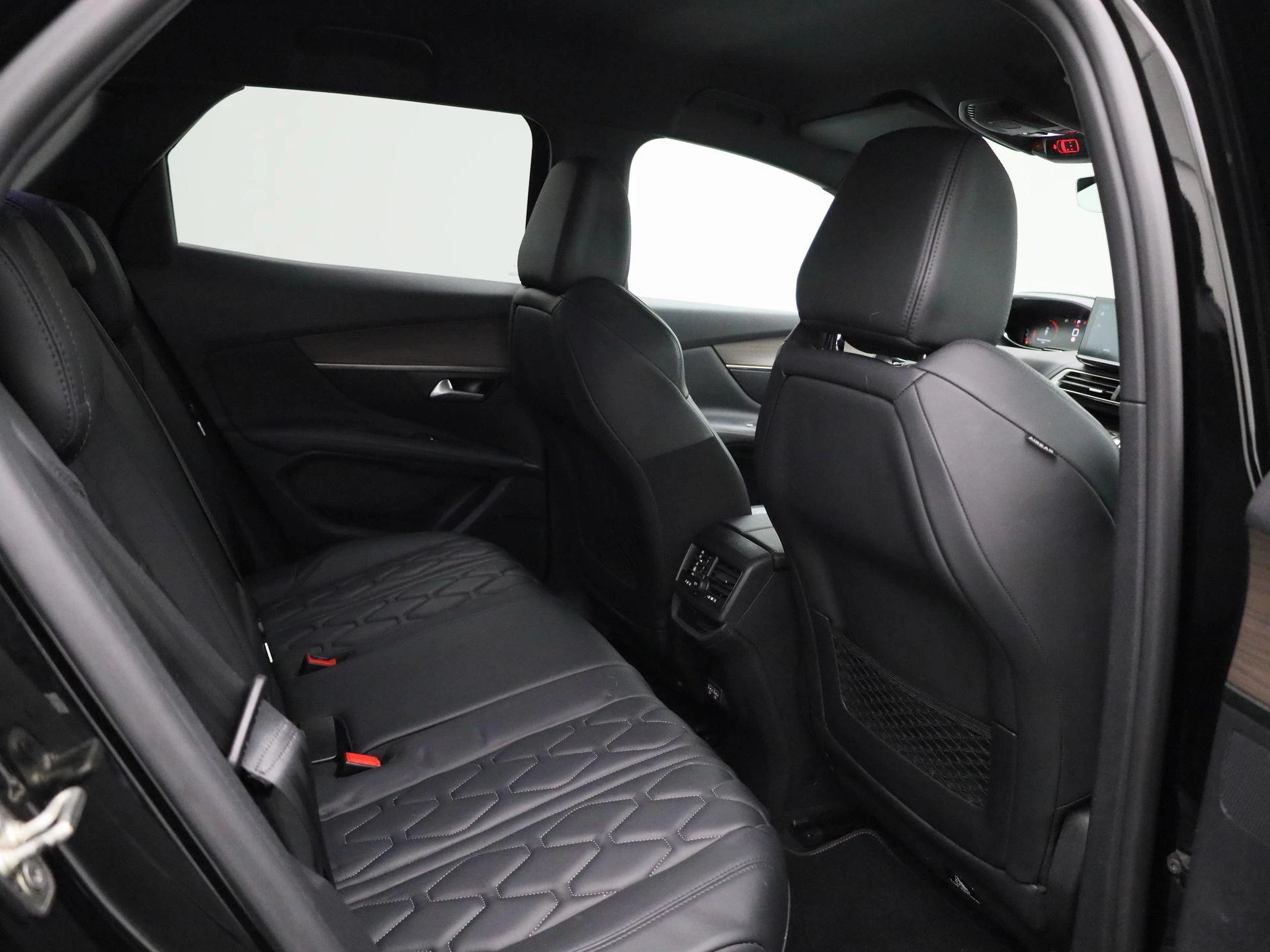 Peugeot-3008-image-36