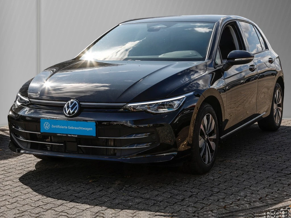 Volkswagen-Golf-image-1