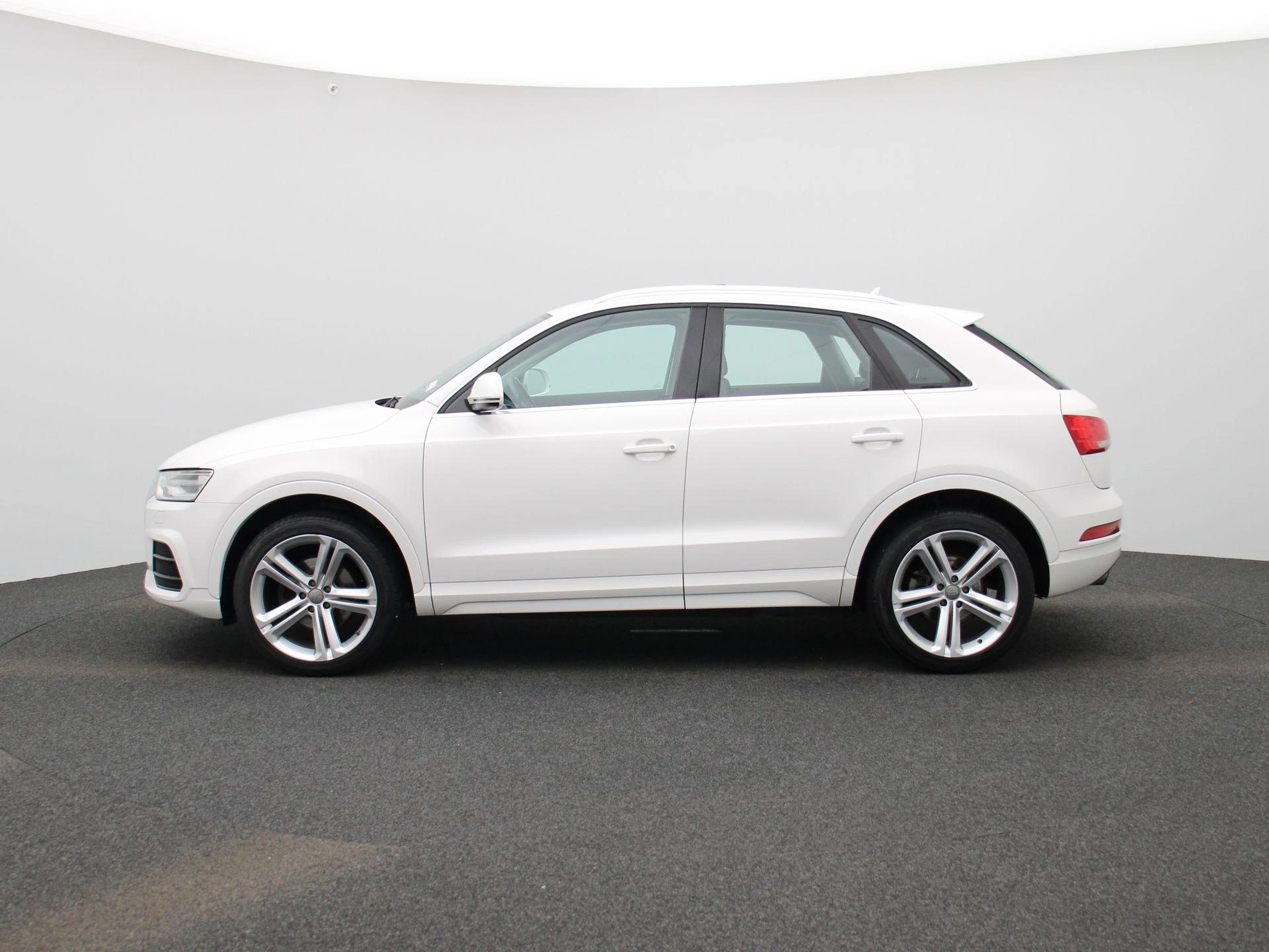 Audi-Q3-image-3
