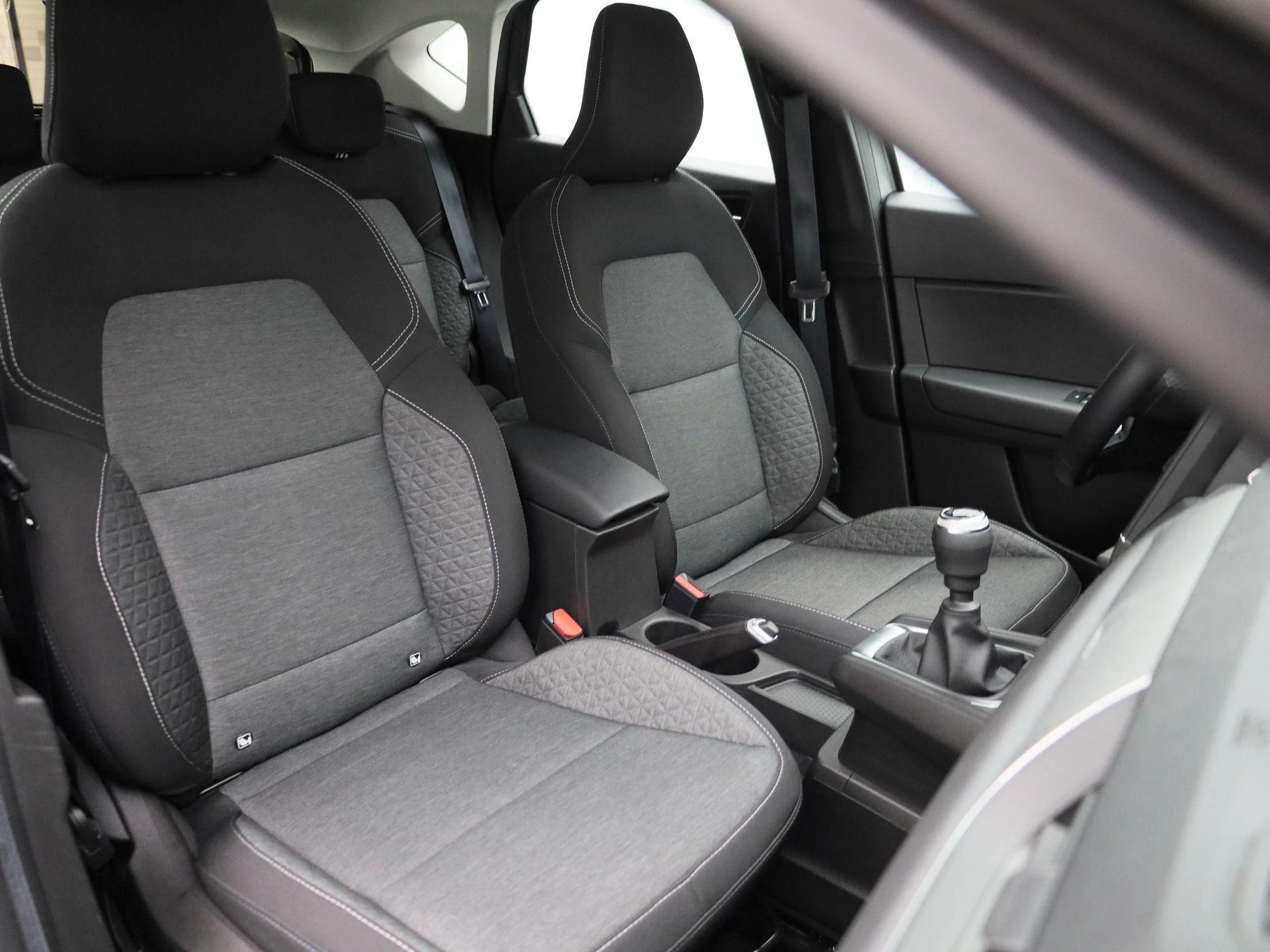Renault-Captur-image-31