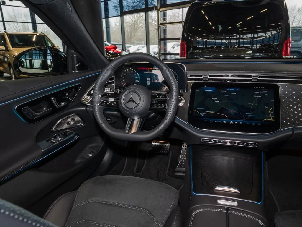 Mercedes-Benz-E-Klasse 300 de-image-8