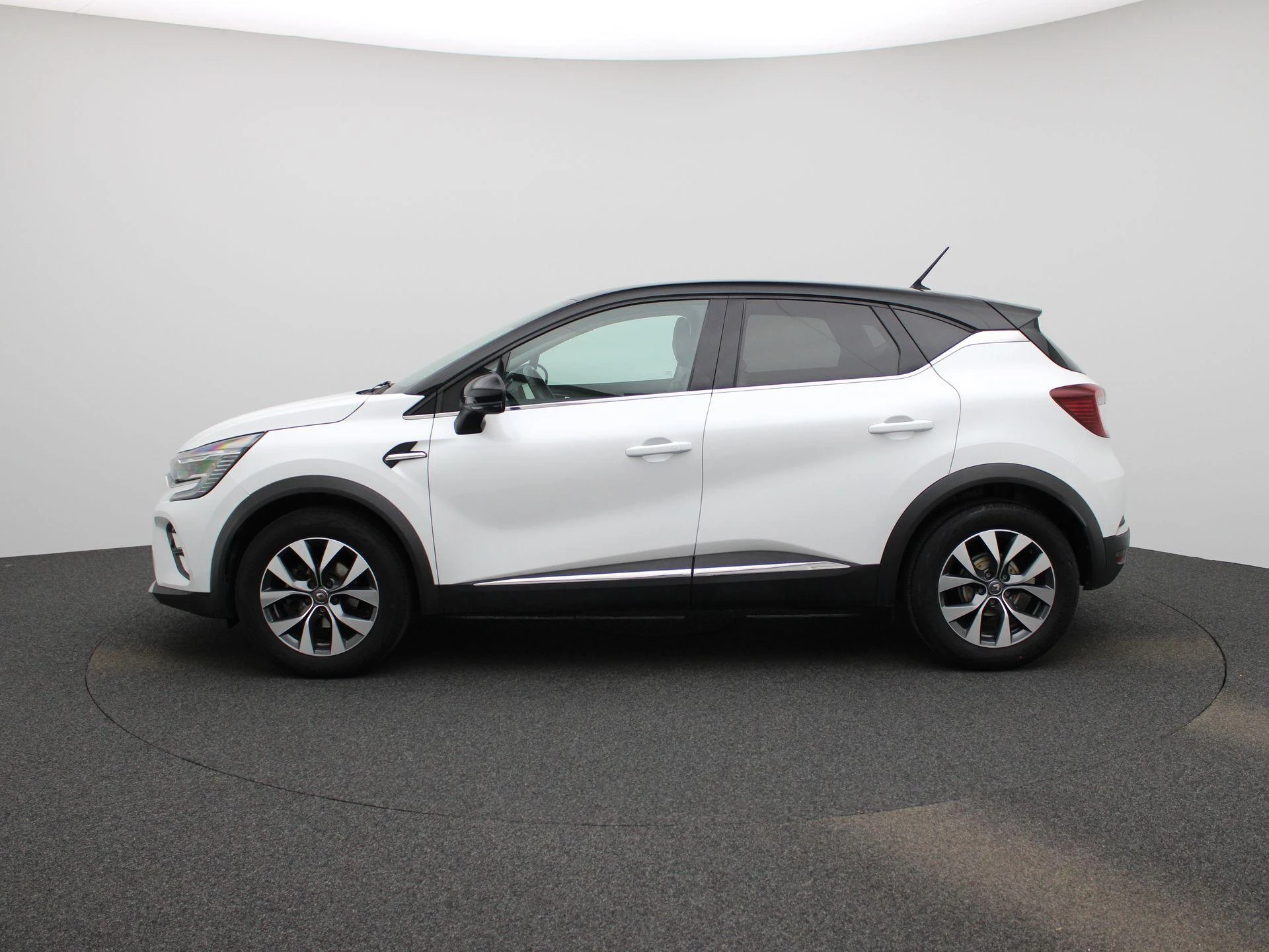 Renault-Captur-image-3