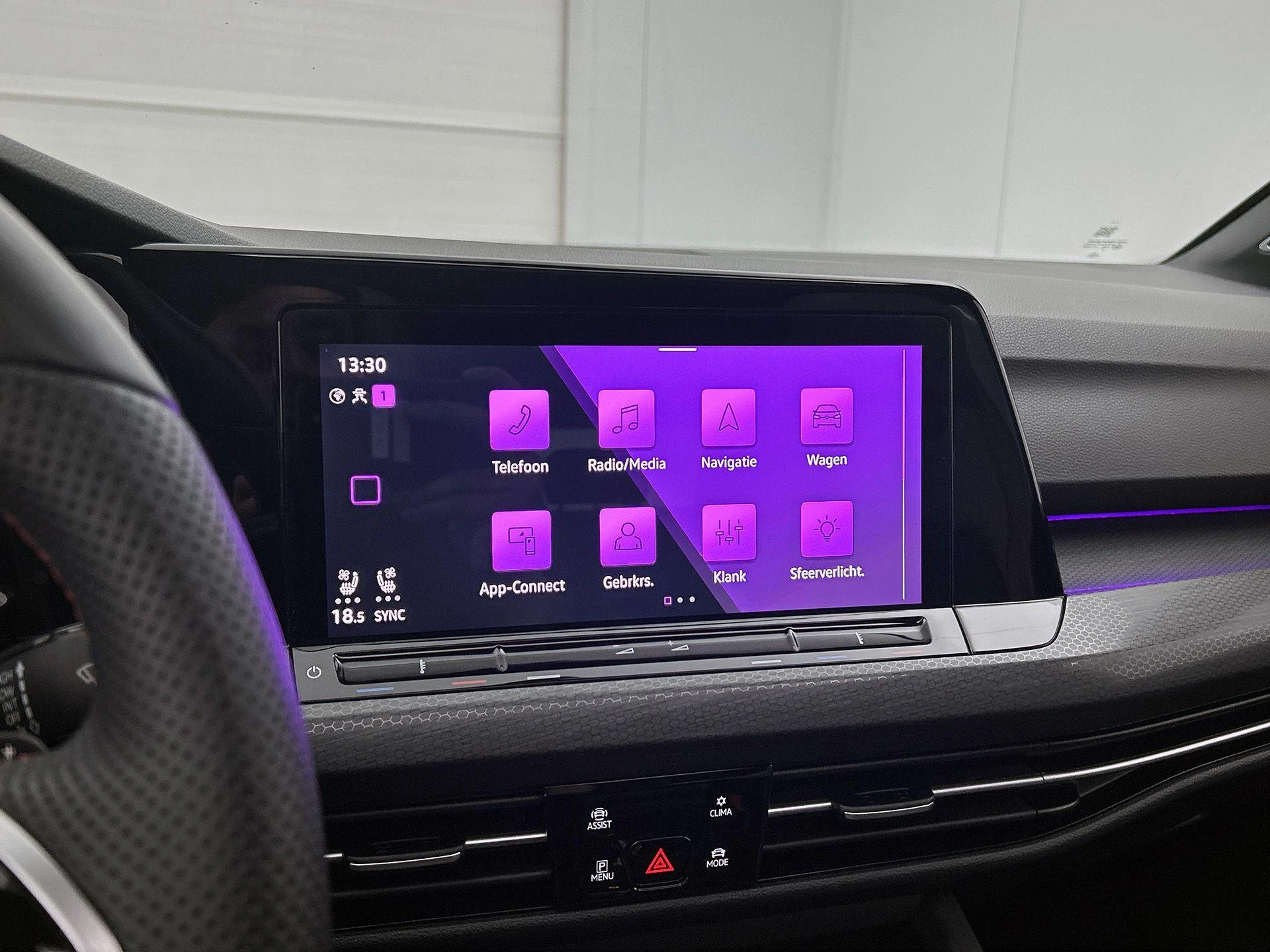 Volkswagen-Golf-image-6