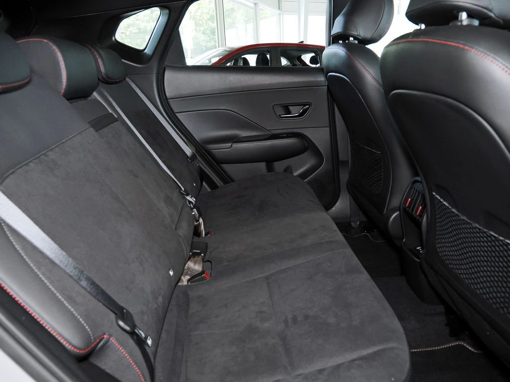 Hyundai-Kona-image-14