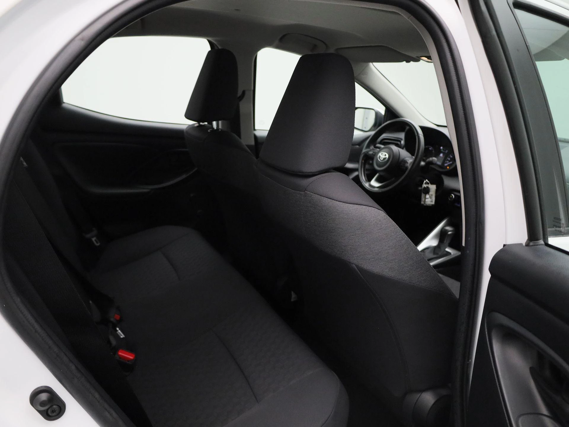Toyota-Yaris-image-30