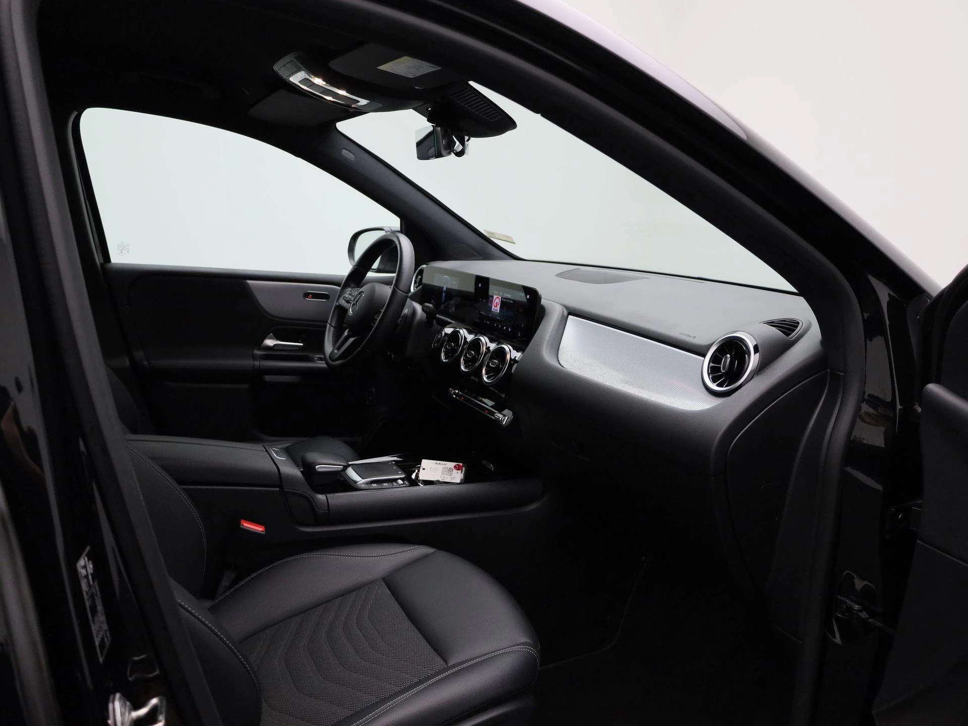 Mercedes-Benz-B-Klasse-image-29