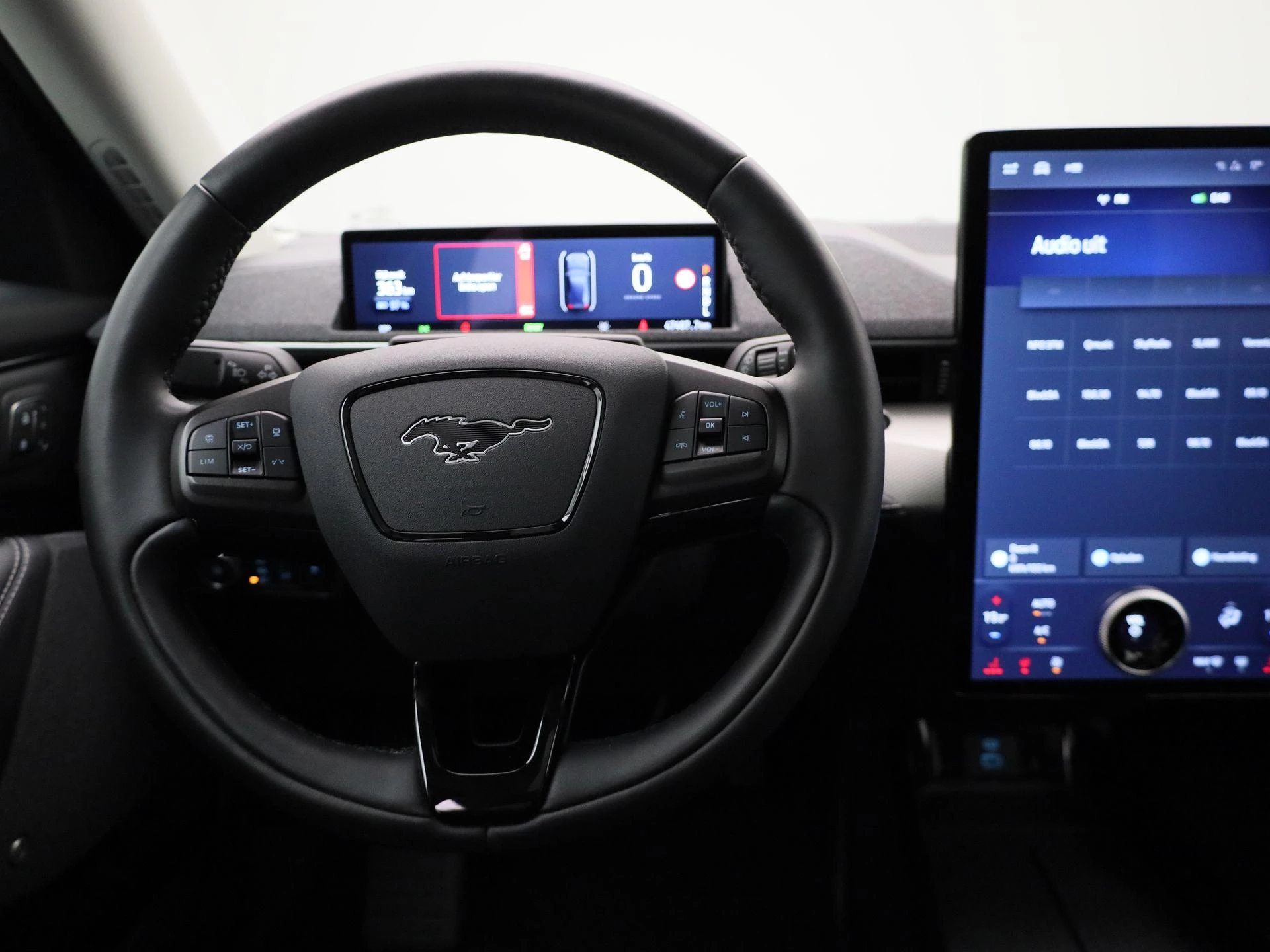 Ford Mustang Mach-E RWD 75 kWh