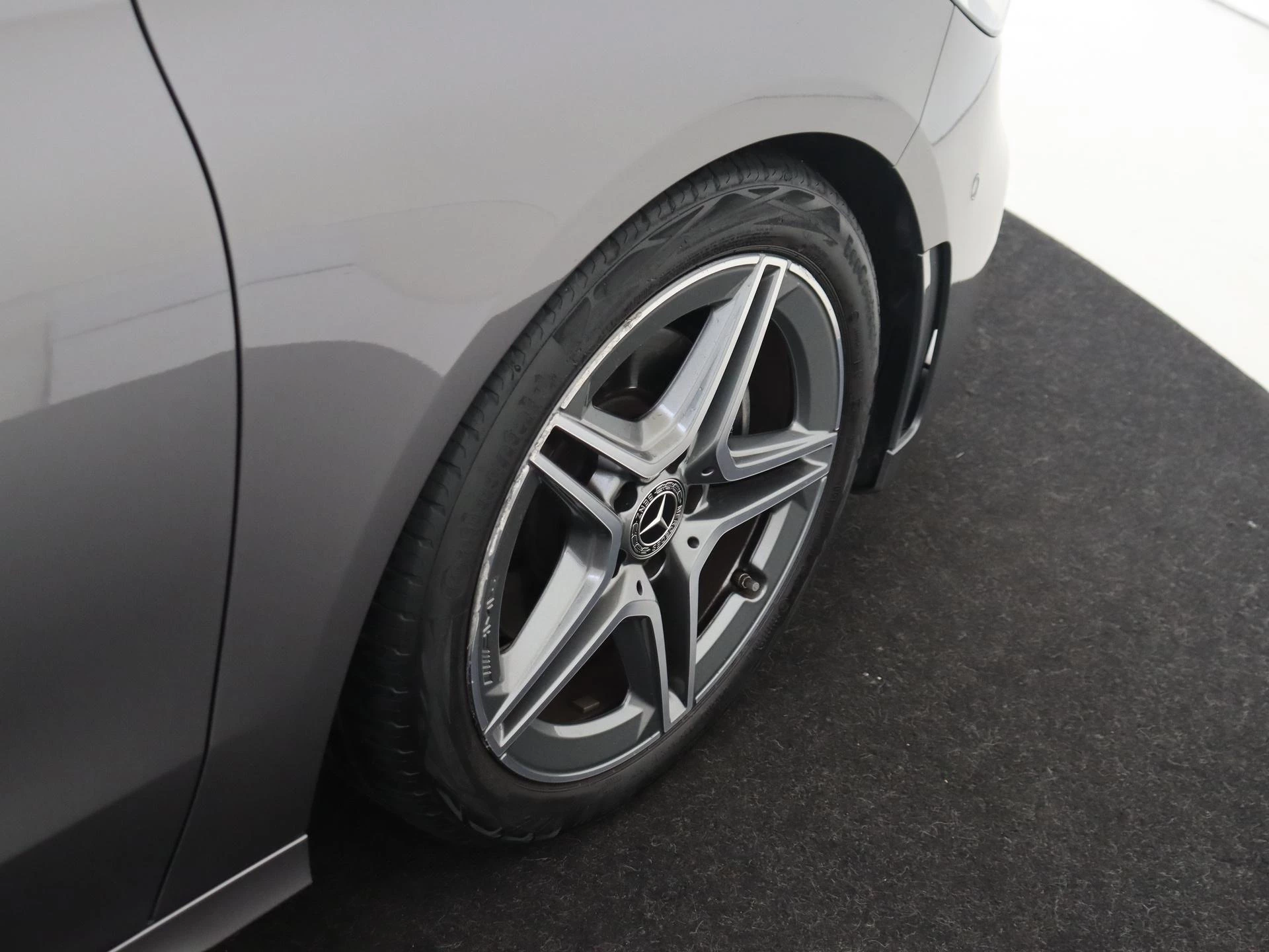 Mercedes-Benz-B-Klasse-image-9