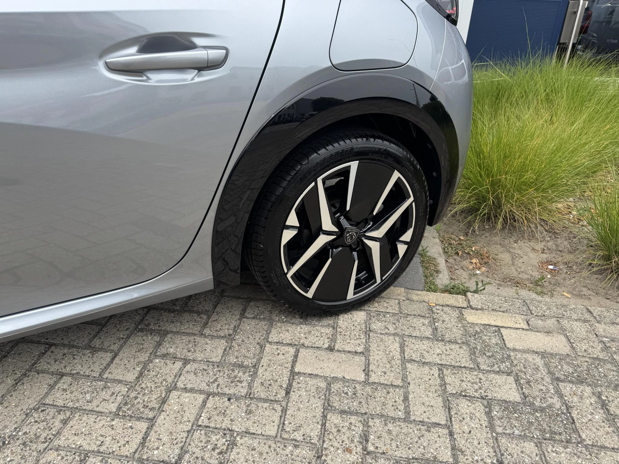 Peugeot-208-image-10