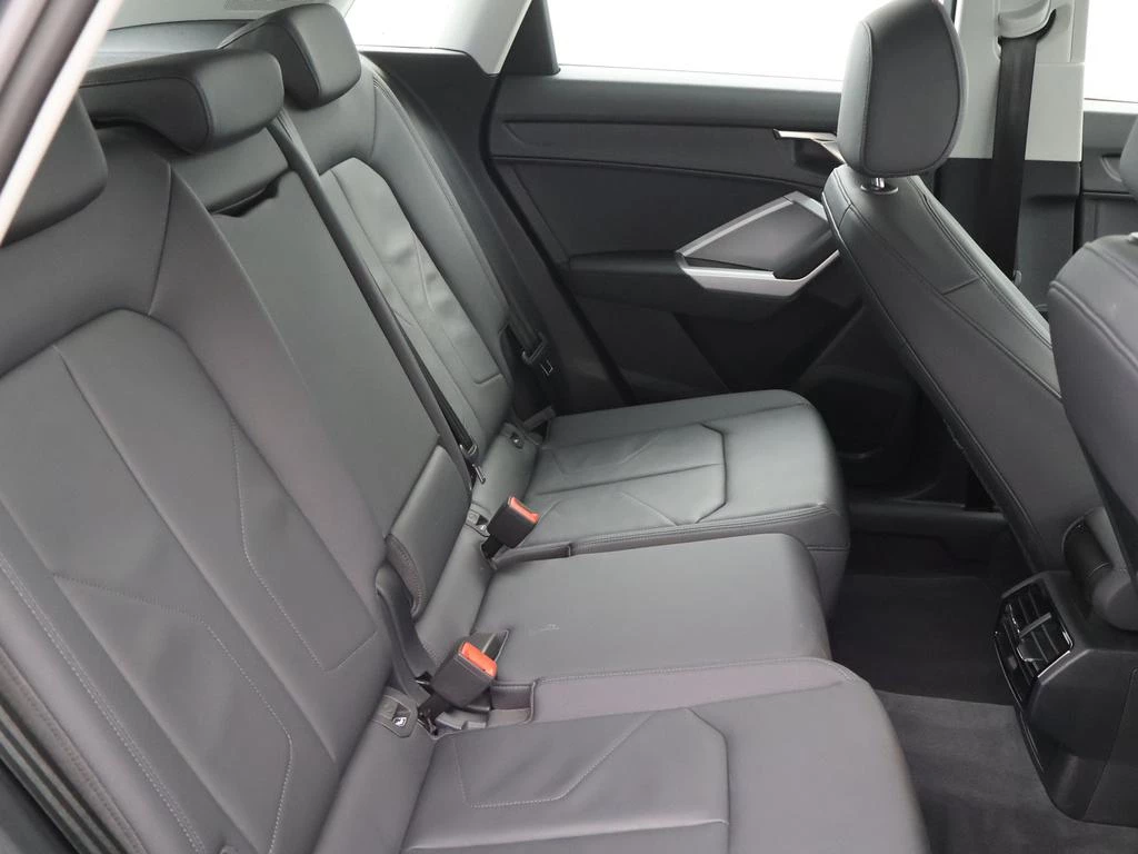Audi-Q3-image-9