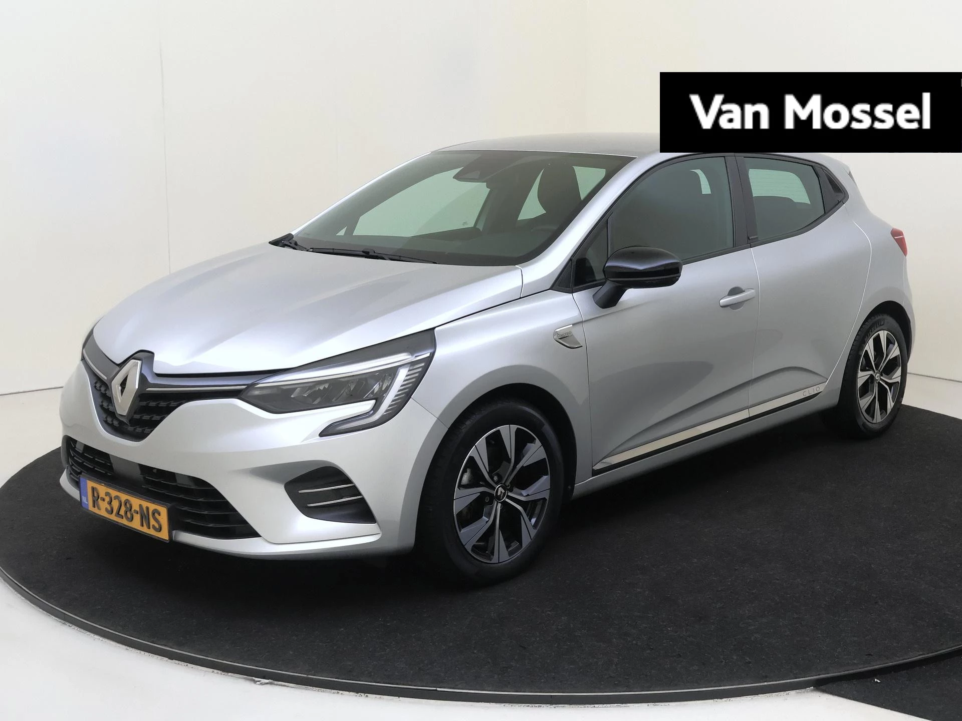 Renault-Clio-image-0