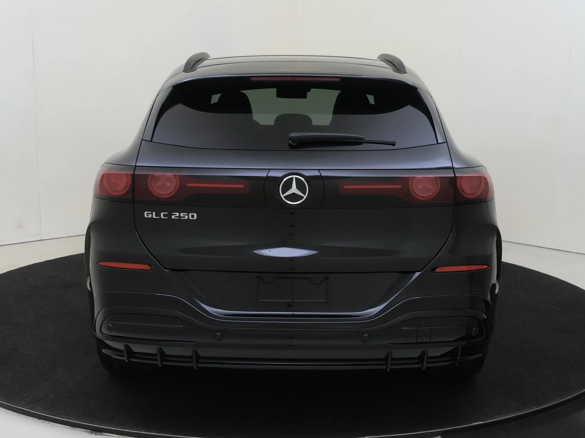 Mercedes-Benz-GLC-image-5
