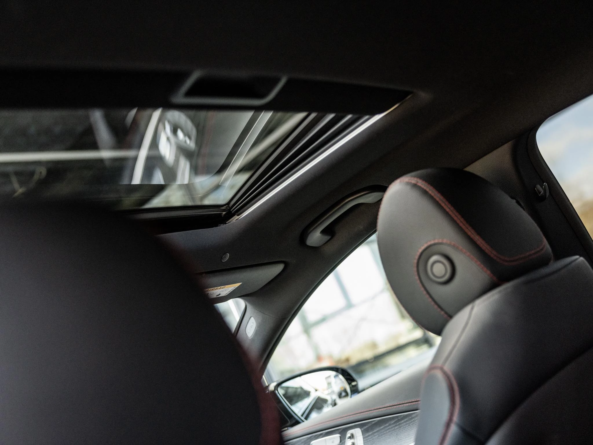 Mercedes-Benz-CLS-image-17