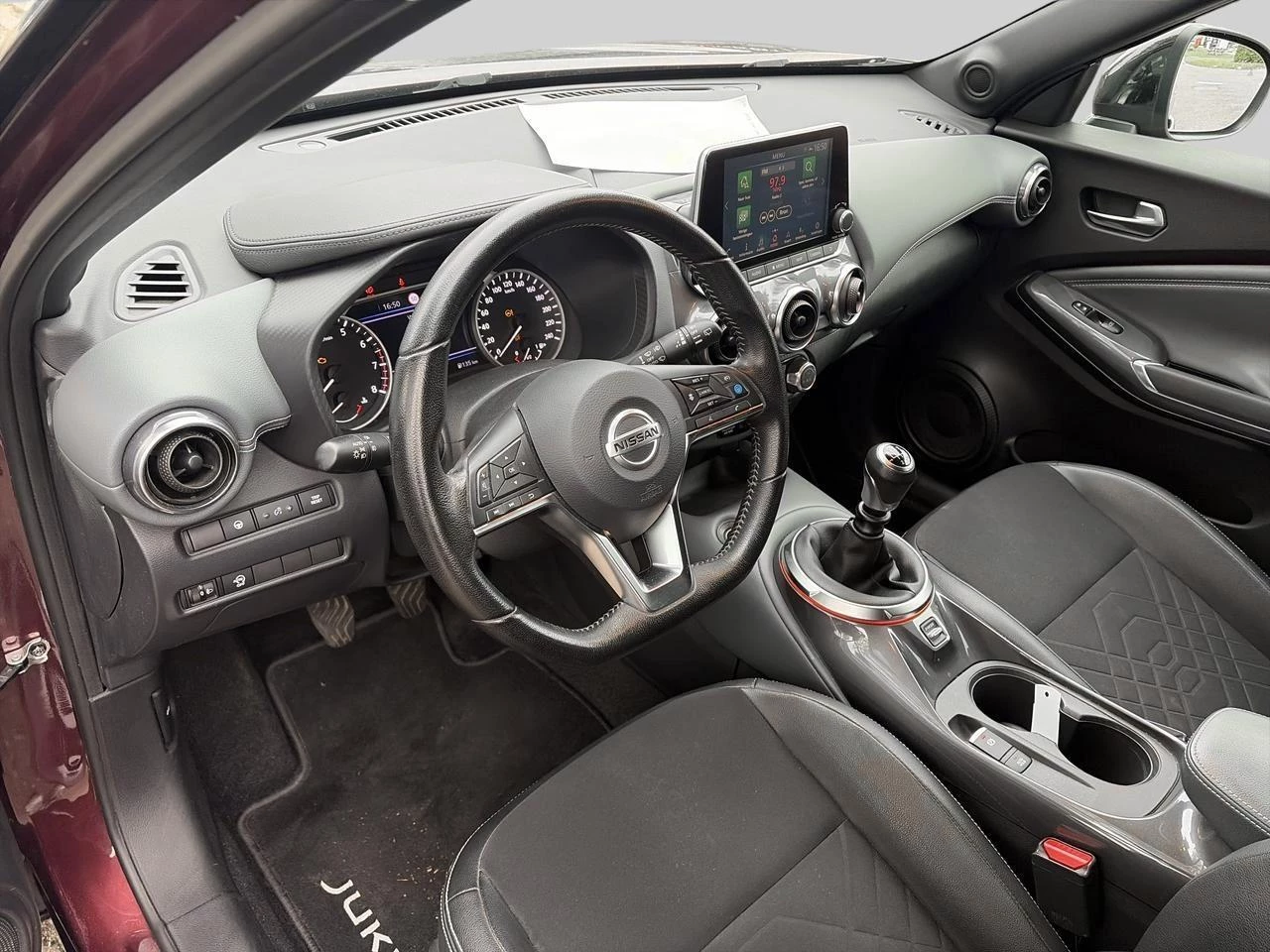 Nissan Juke 1.0 DIG-T 117 Business Edition