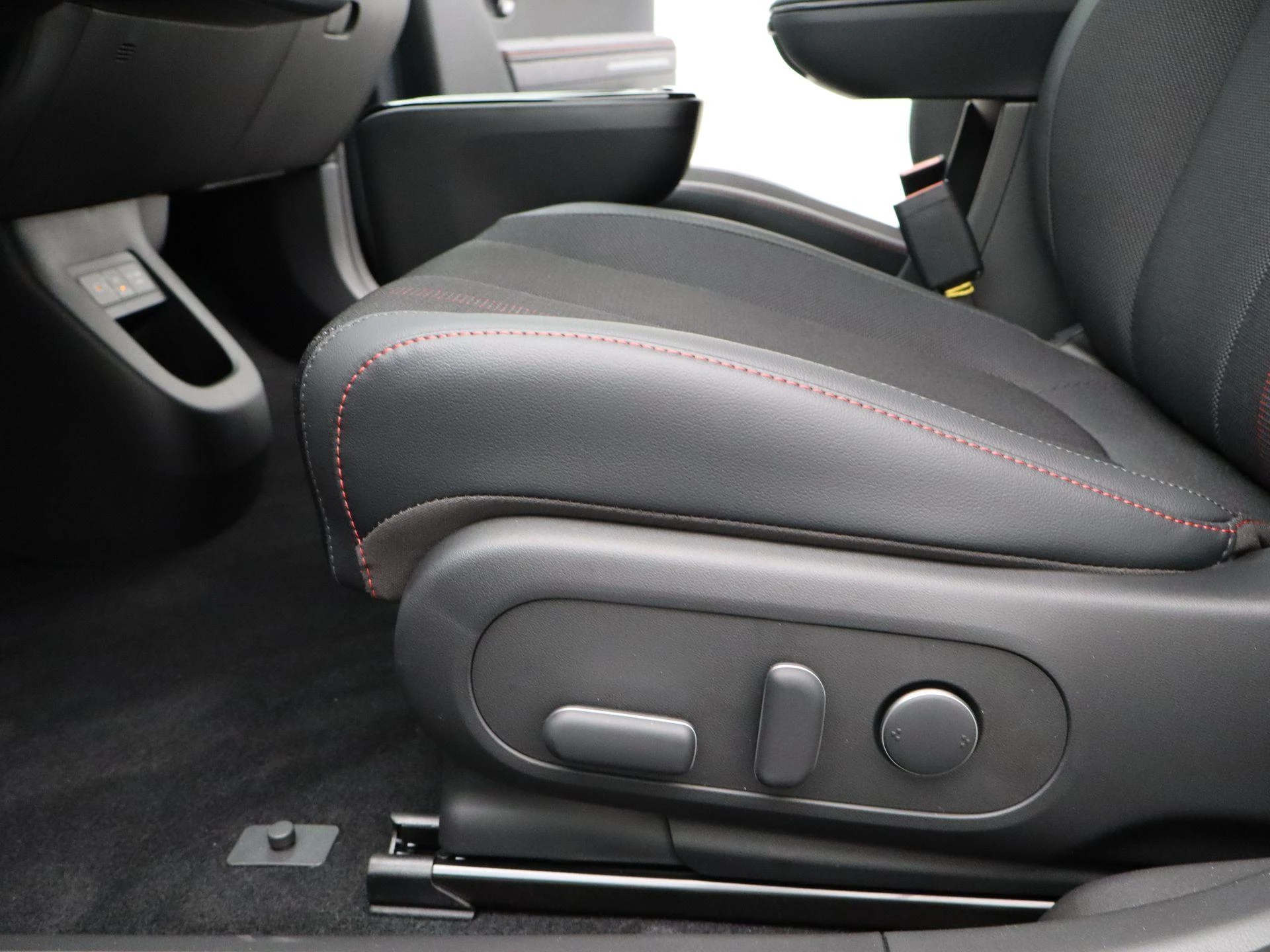 Hyundai-IONIQ 5-image-25