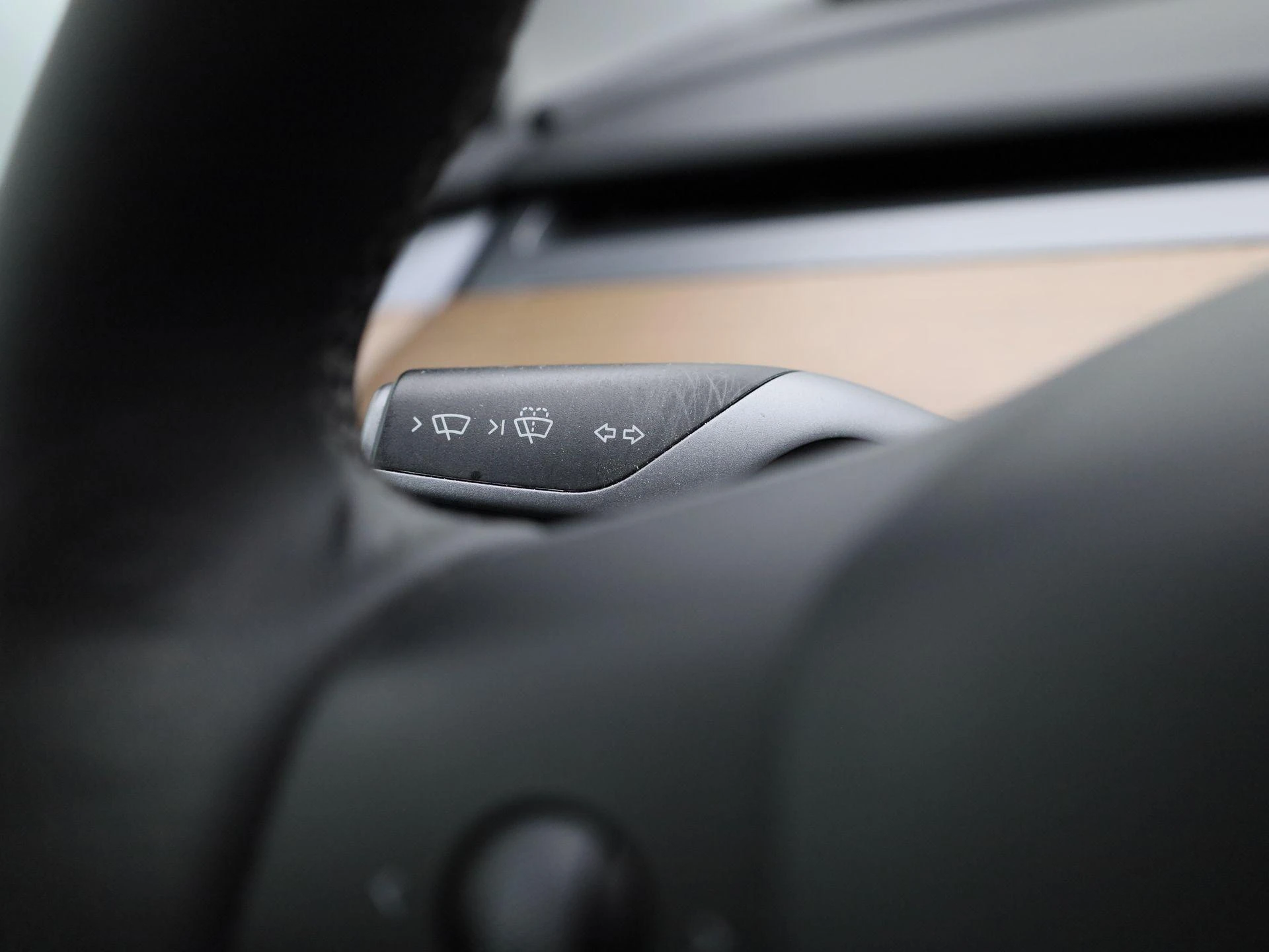 Tesla-Model Y-image-23