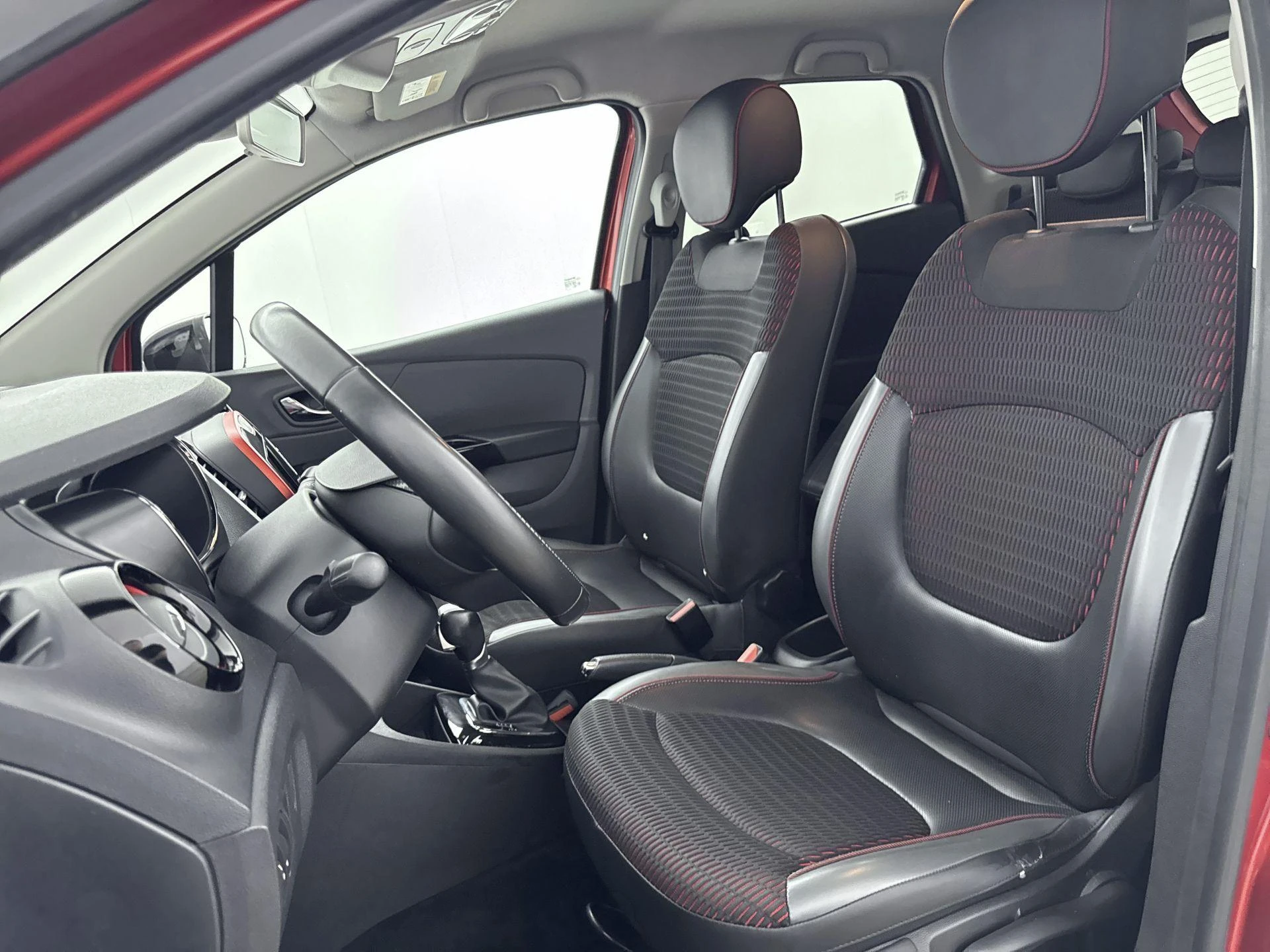 Renault-Captur-image-26