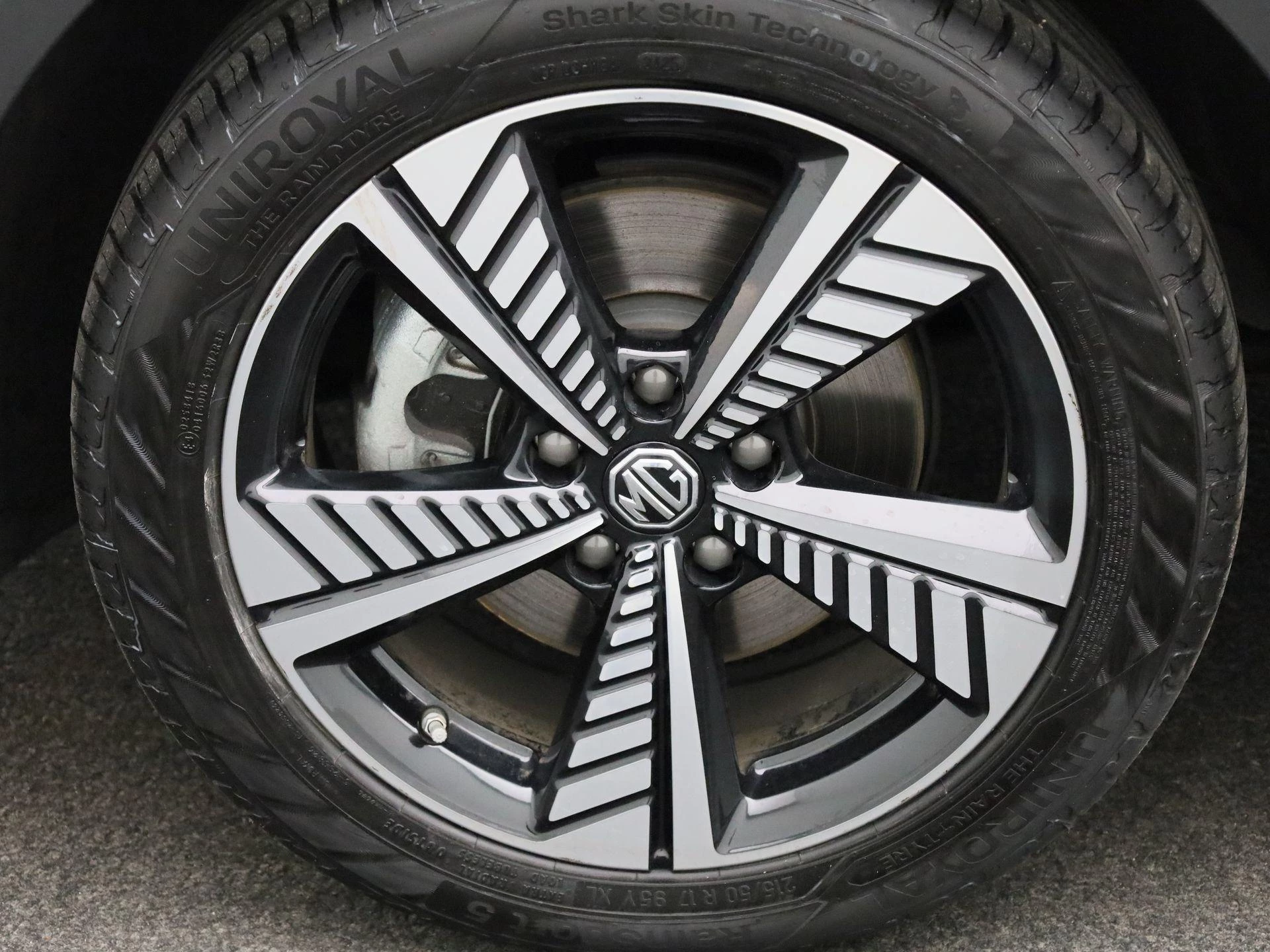 MG ZS EV Luxury 45 kWh
