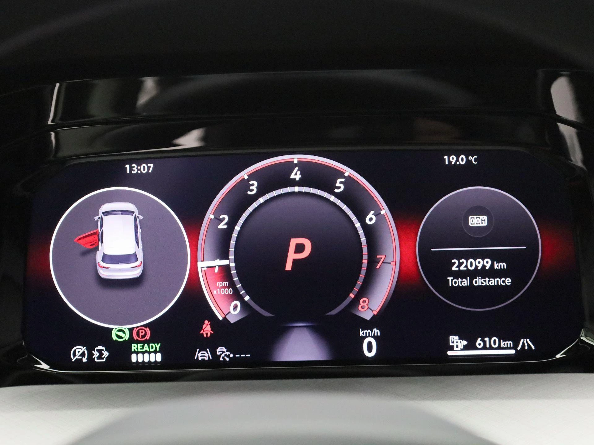 Volkswagen-Golf-image-7