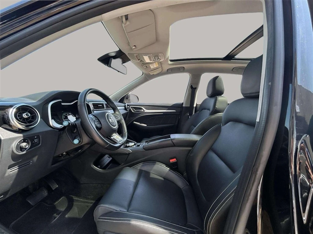 MG-ZS EV-image-9